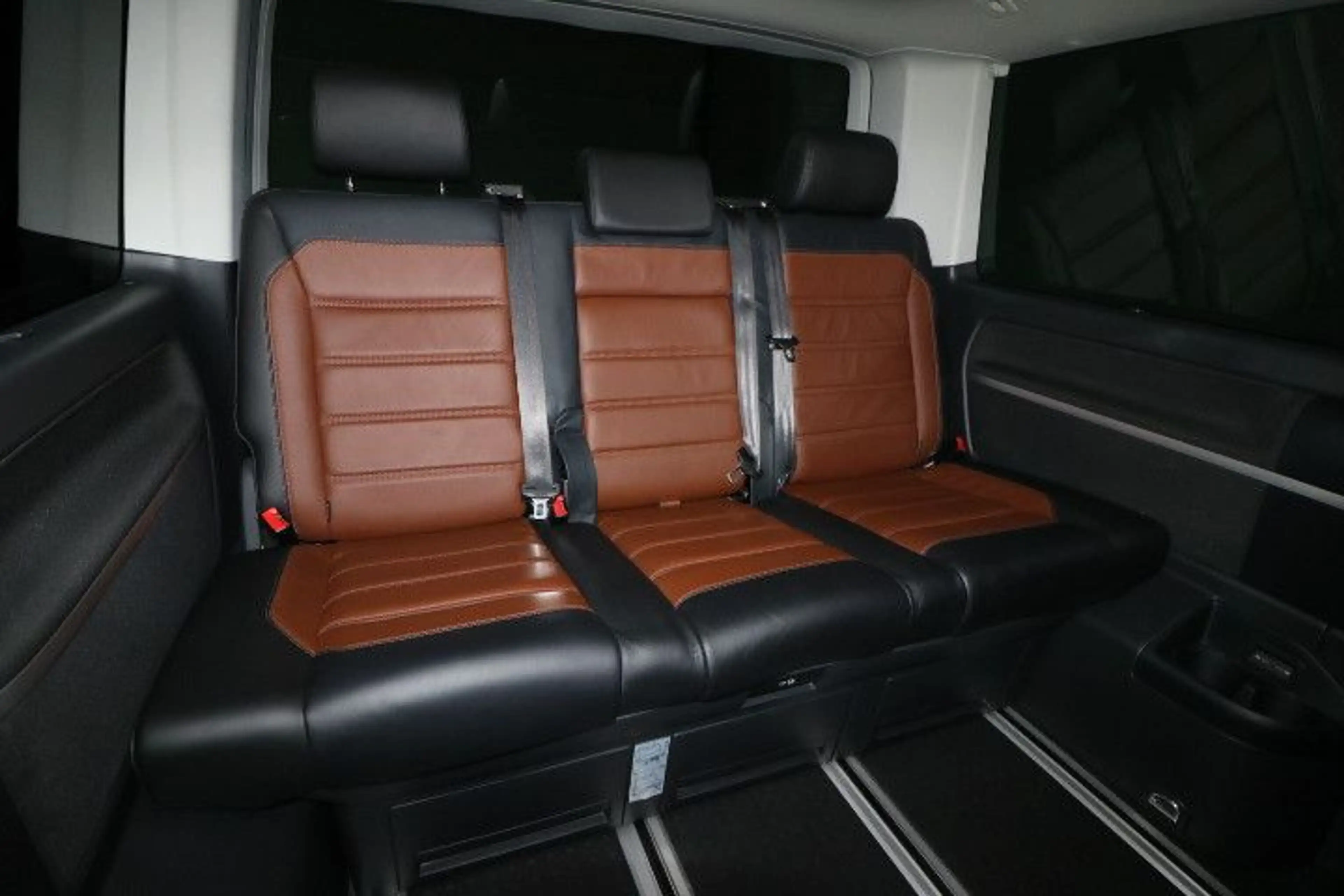 Volkswagen T6 Multivan 4Motion Edition — photo 12