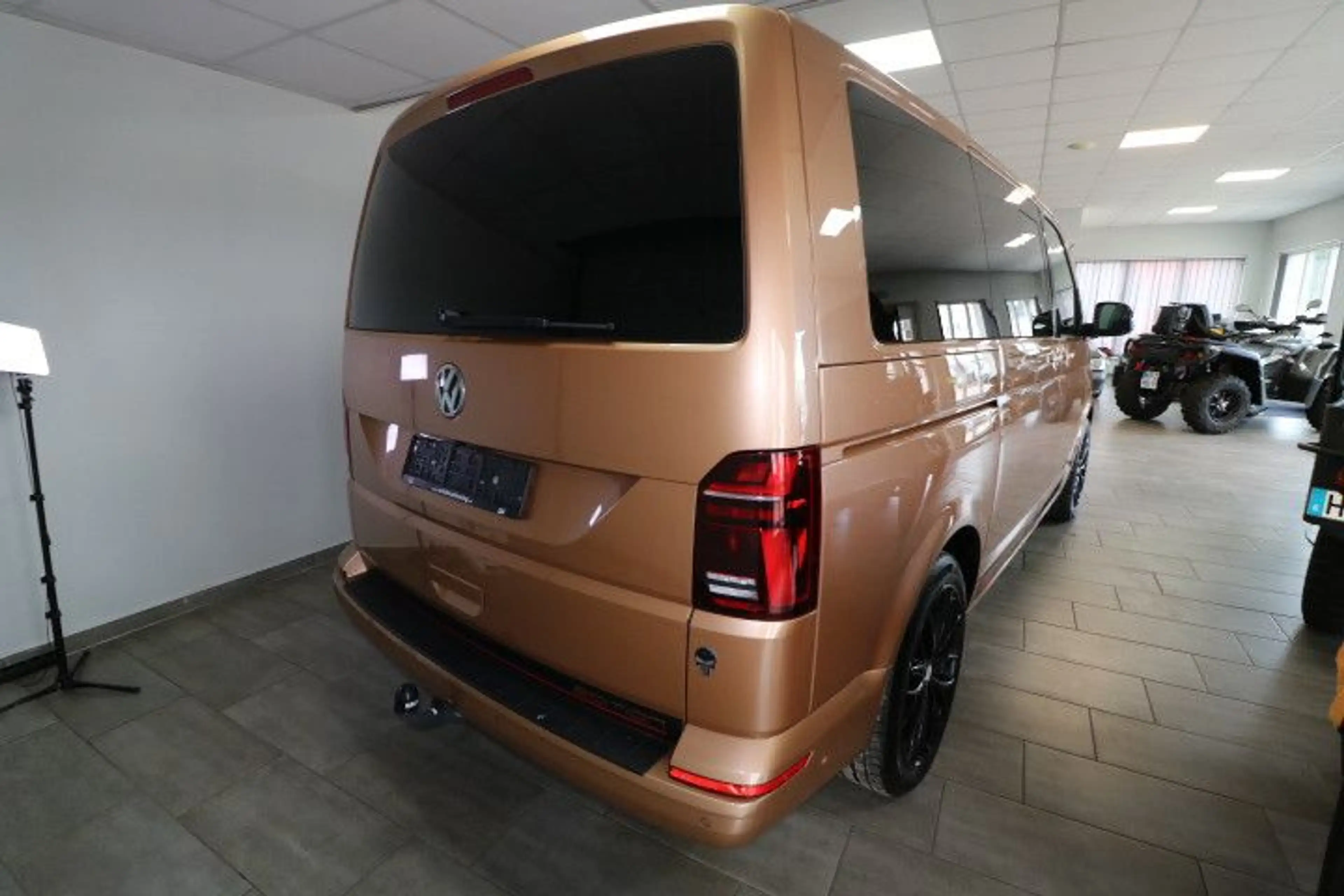 Volkswagen T6 Multivan 4Motion Edition — photo 3