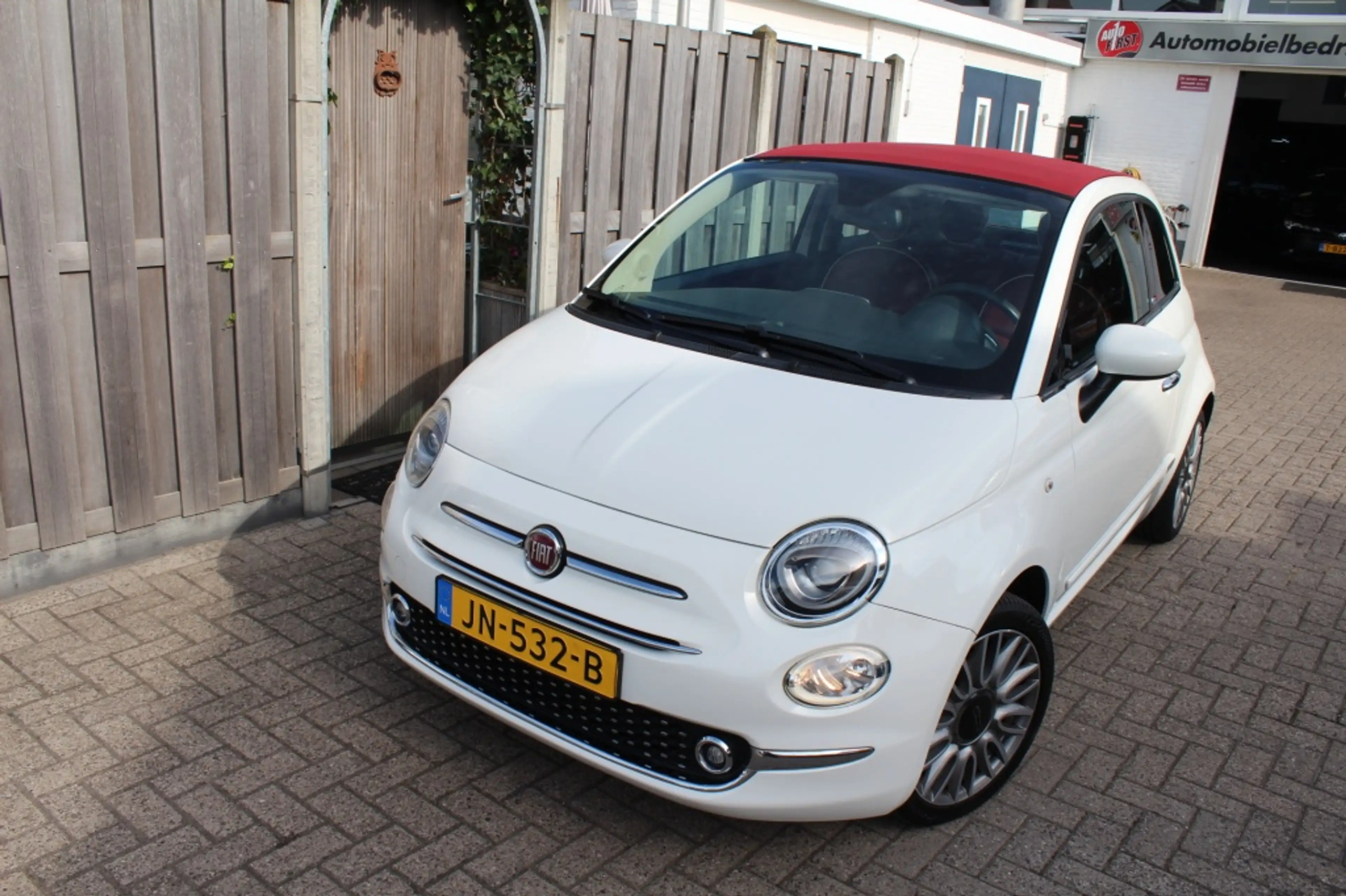 Fiat 500C 0.9 TwinAir Lounge — photo 2