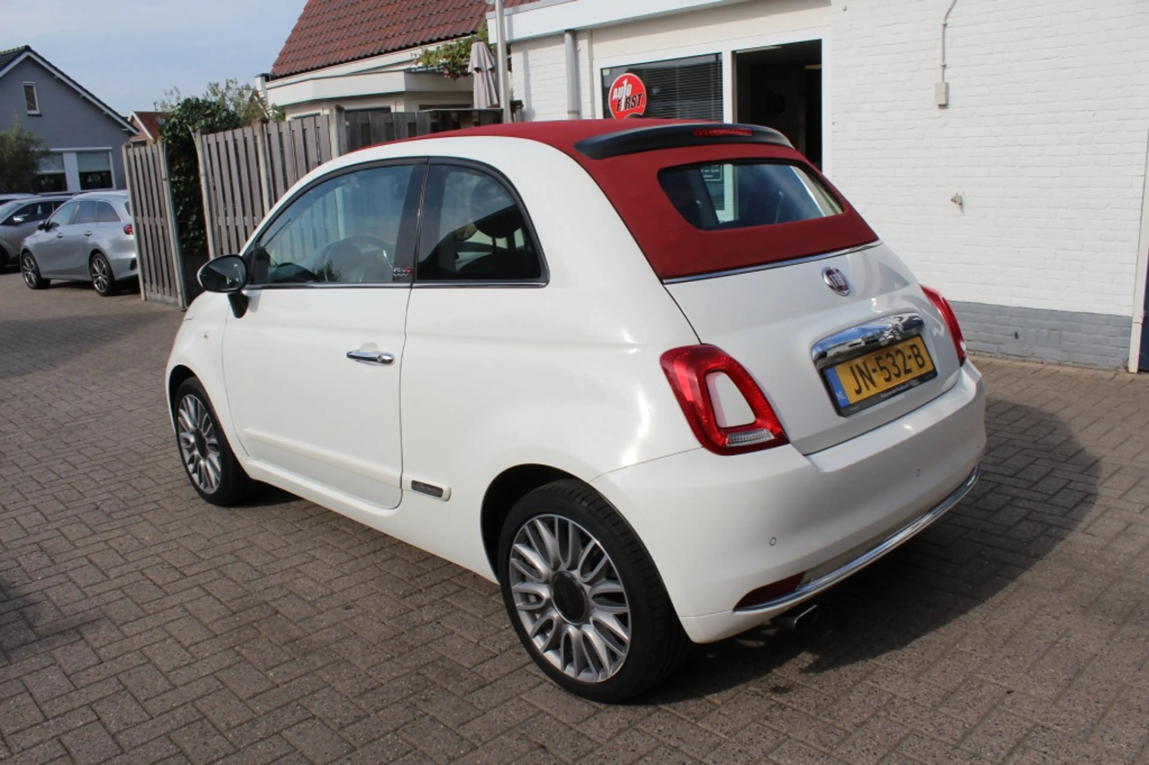Fiat 500C 0.9 TwinAir Lounge — photo 4