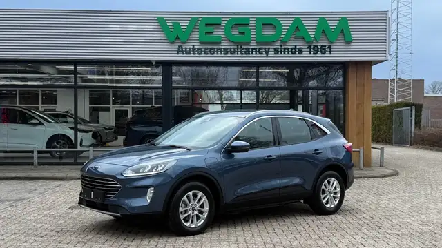 Ford Kuga 2.5 PHEV TITANIUM / Winter pack