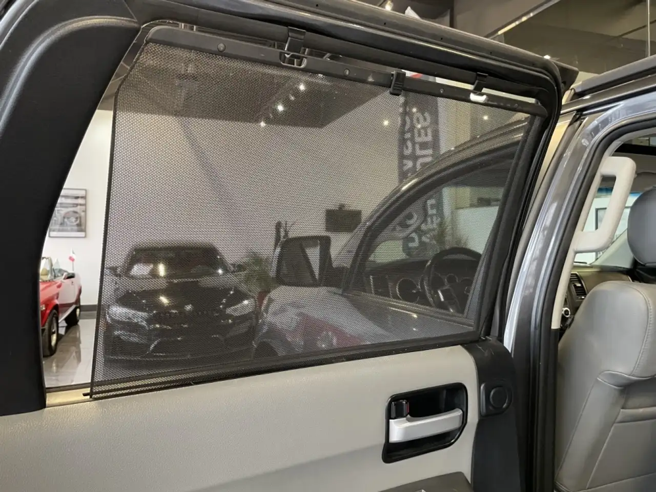 Toyota Sequoia снимка Toyota Sequoia