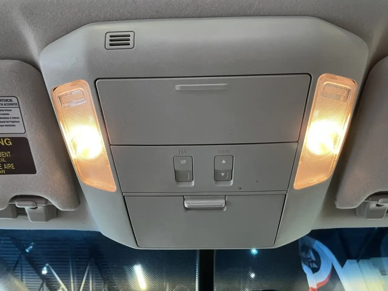 Toyota Sequoia снимка Toyota Sequoia