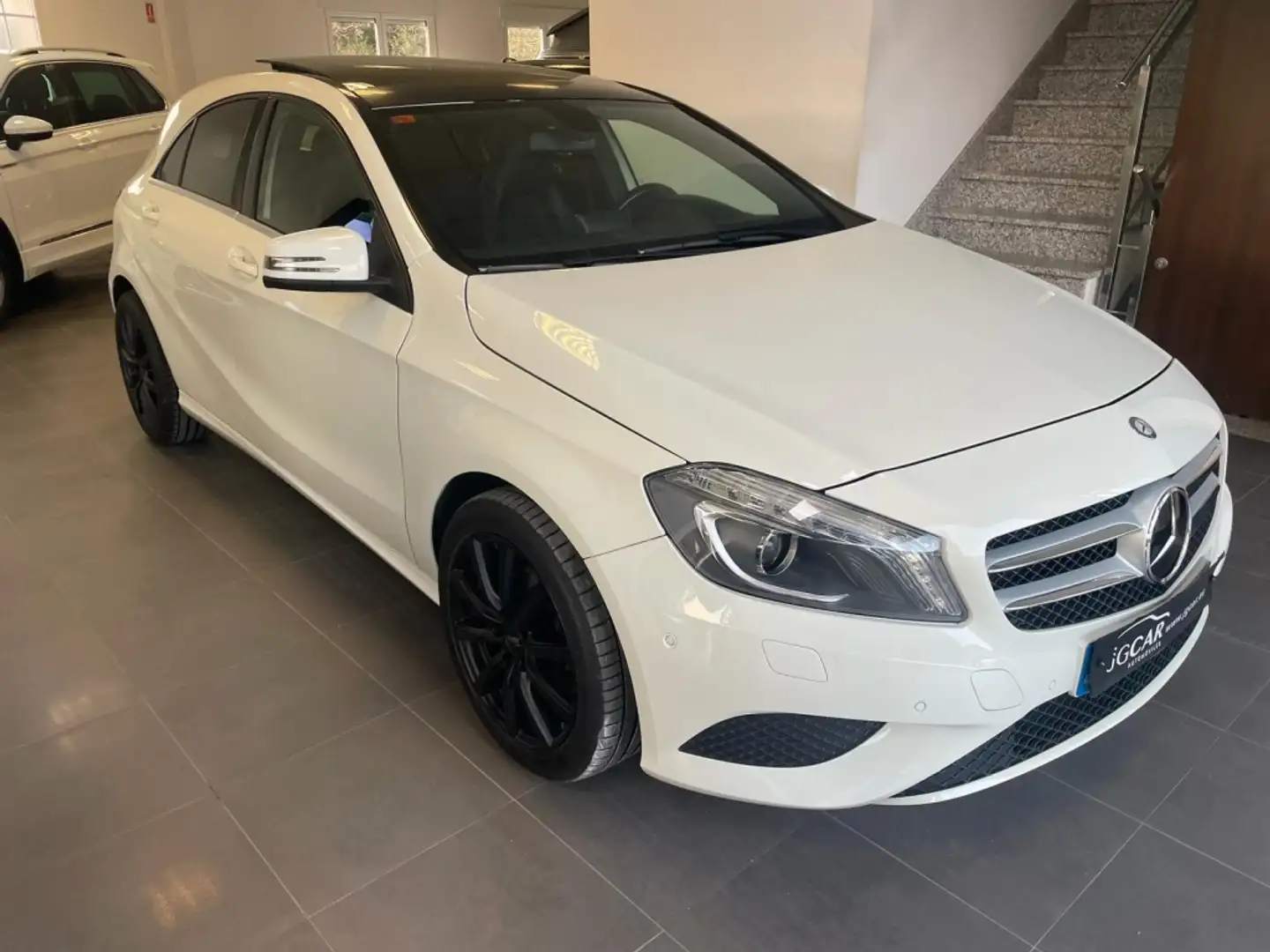 Mercedes-Benz A 180 200CDI BE Urban 7G-DCT Blanco - 1