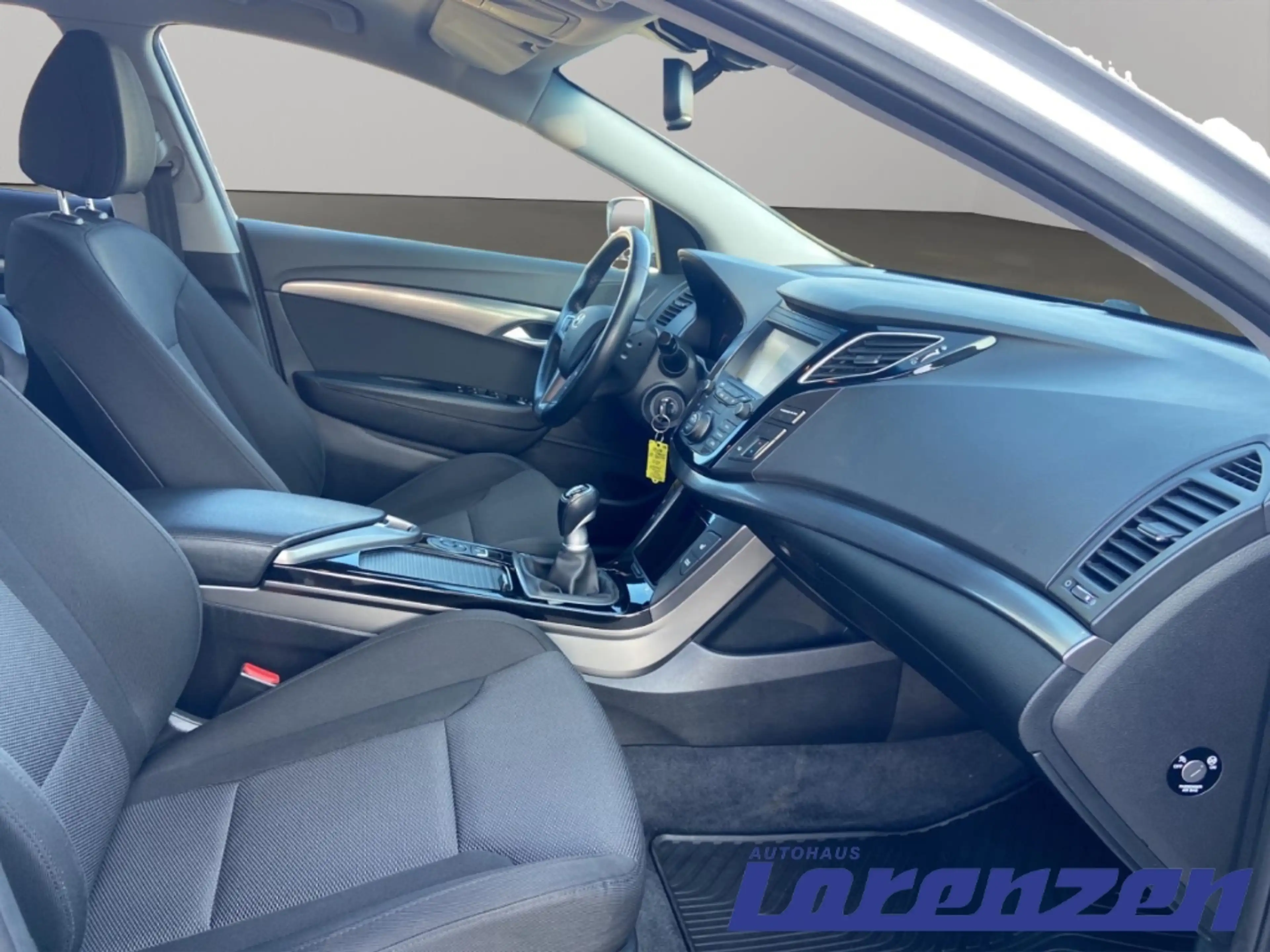 Hyundai i40 blue Trend GDI 1.6 CW M T Navi ACC Android Auto e- — photo 9