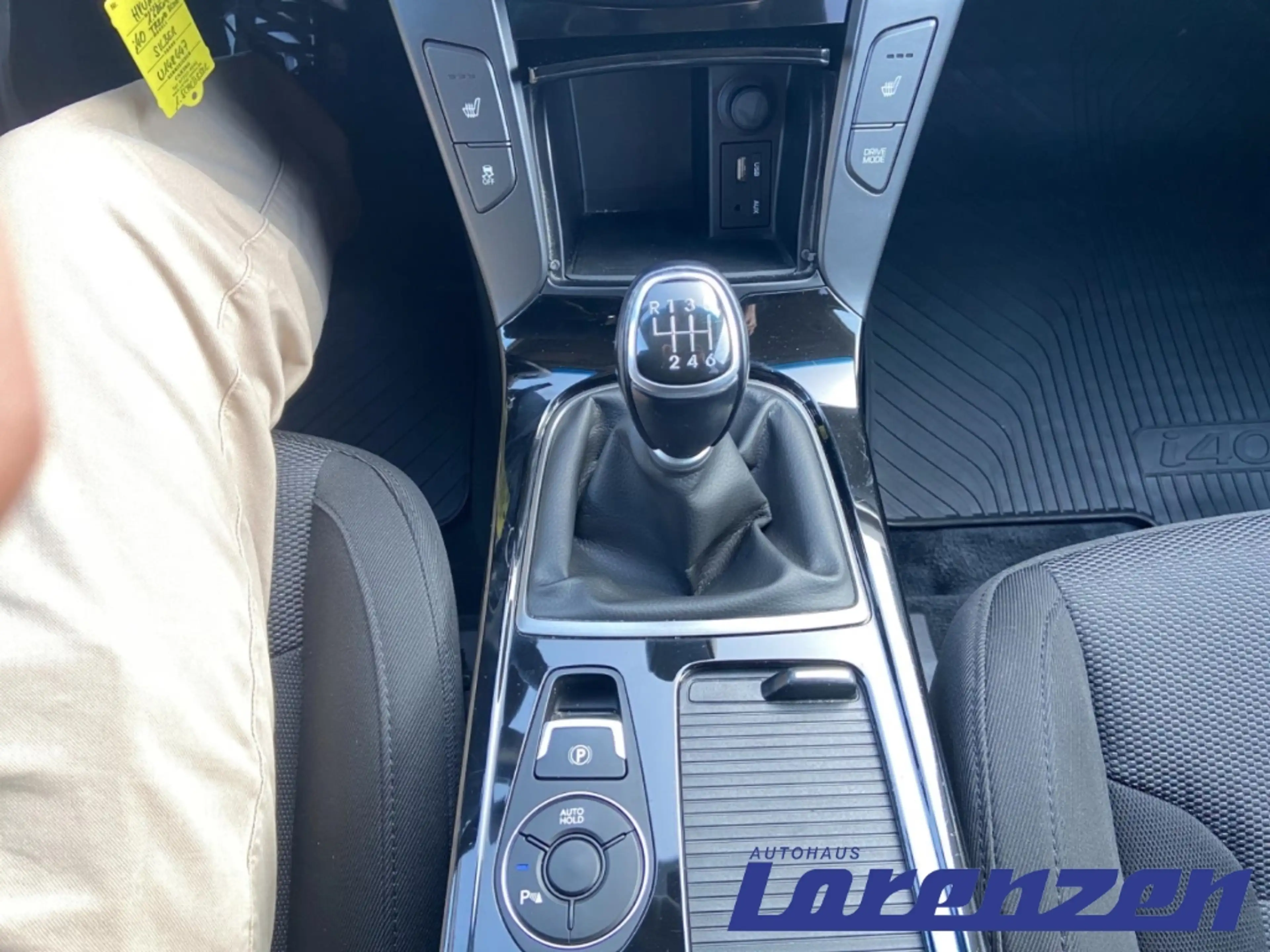 Hyundai i40 blue Trend GDI 1.6 CW M T Navi ACC Android Auto e- — photo 14