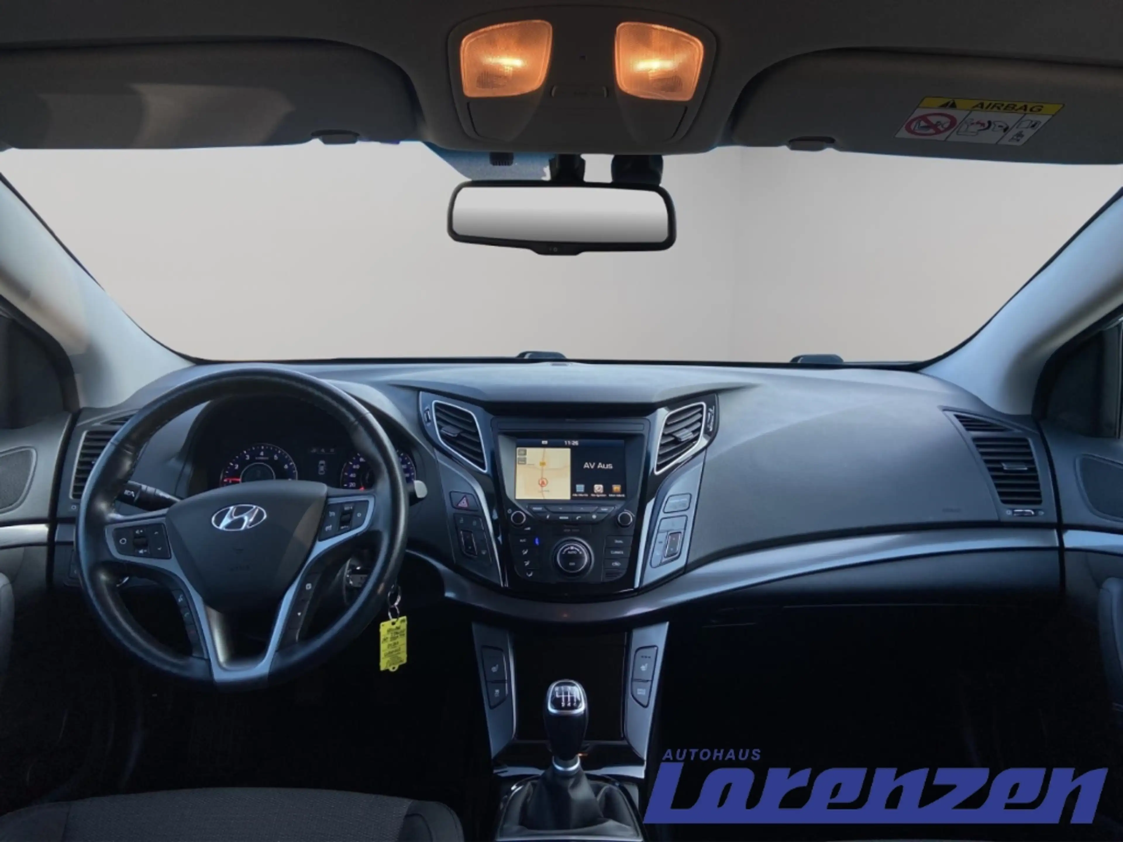 Hyundai i40 blue Trend GDI 1.6 CW M T Navi ACC Android Auto e- — photo 11