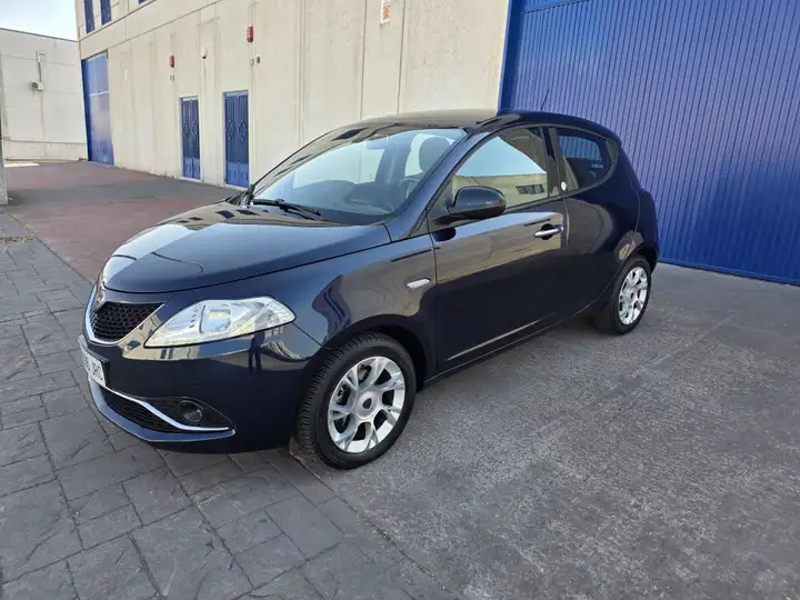 Lancia Ypsilon 1.2 evo II Opening Edition 2016, foto 3