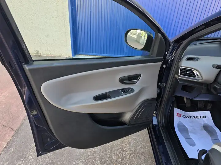 Lancia Ypsilon 1.2 evo II Opening Edition 2016, foto 23