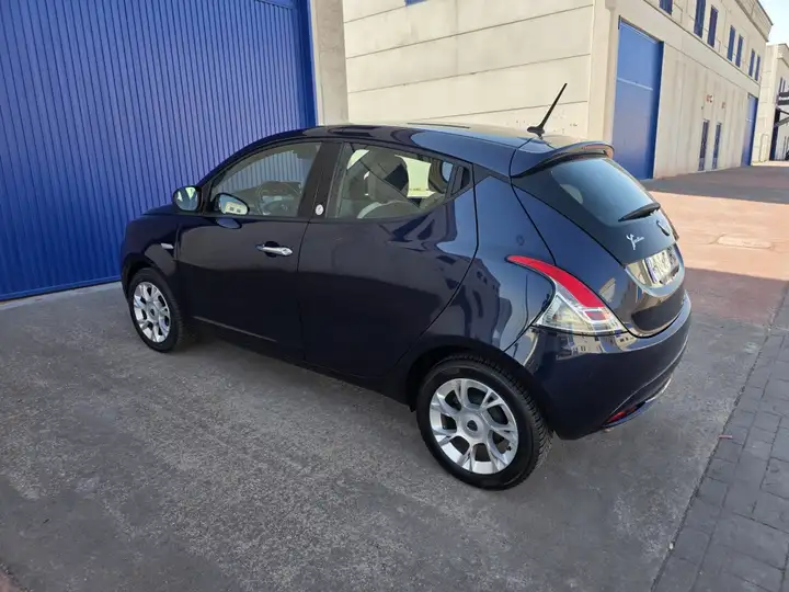 Lancia Ypsilon 1.2 evo II Opening Edition 2016, foto 10