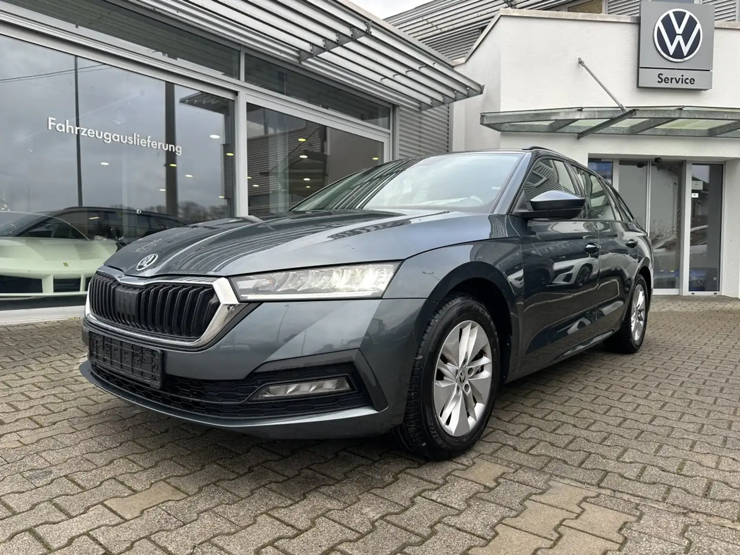 Skoda Octavia Combi 2.0TDI FIRST EDITION*VC*LED*KAMERA Grau - 1