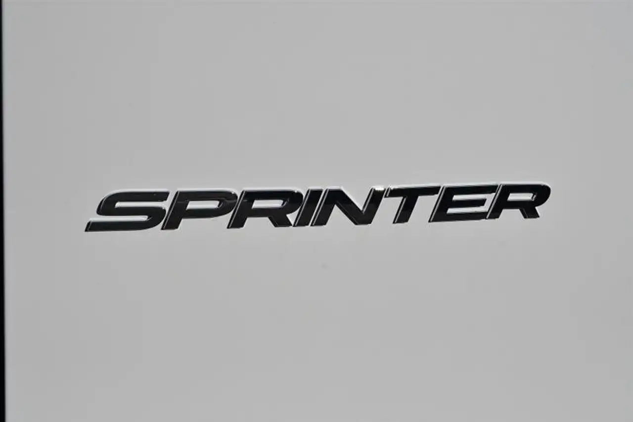 Mercedes-Benz Sprinter снимка Mercedes-Benz Sprinter