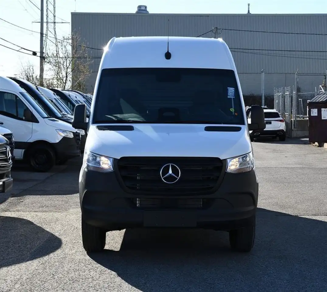Mercedes-Benz Sprinter снимка Mercedes-Benz Sprinter