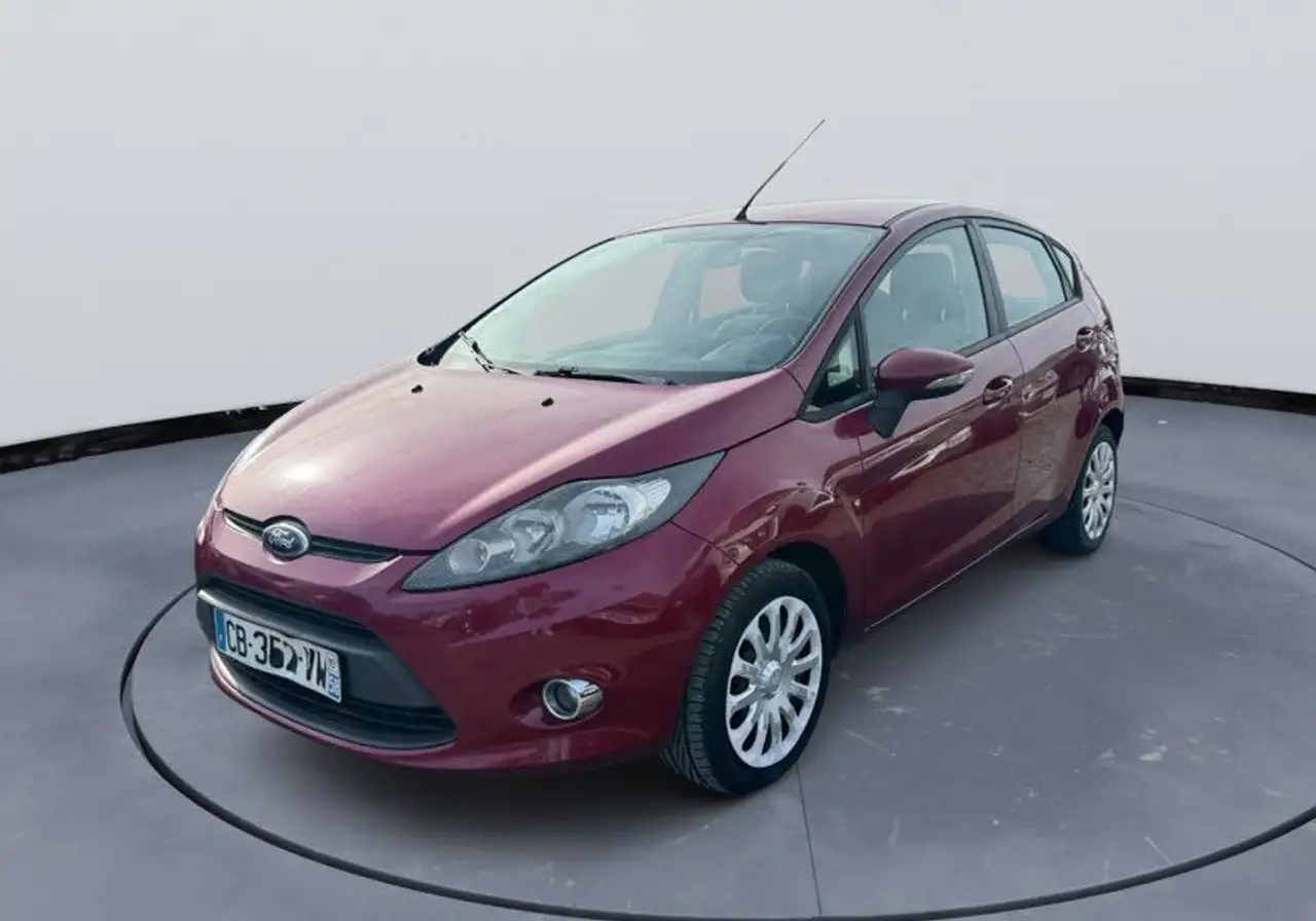 Ford Fiesta 1.4 tdci 70 ch trend 5 portes Clim-isofi