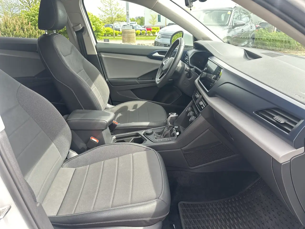 Volkswagen Taos снимка Volkswagen Taos