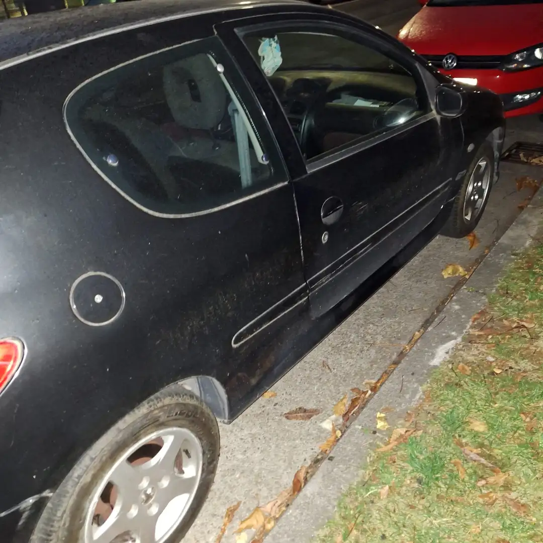Peugeot 206 206 Sport 1,4 16V Sport Schwarz - 2