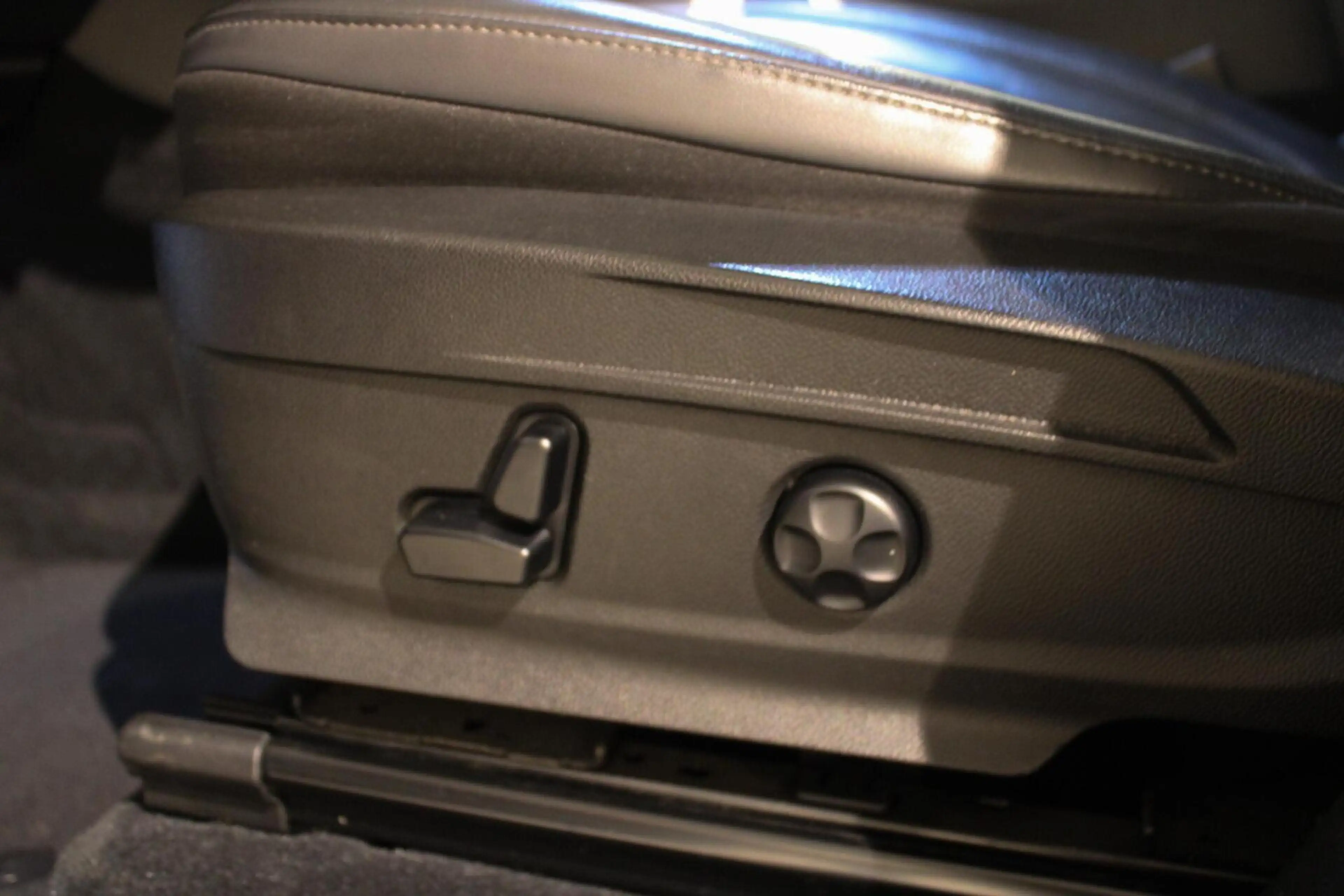 Alfa Romeo Stelvio 2.0 T AWD Q4 First Edition PANO | LEER — photo 32