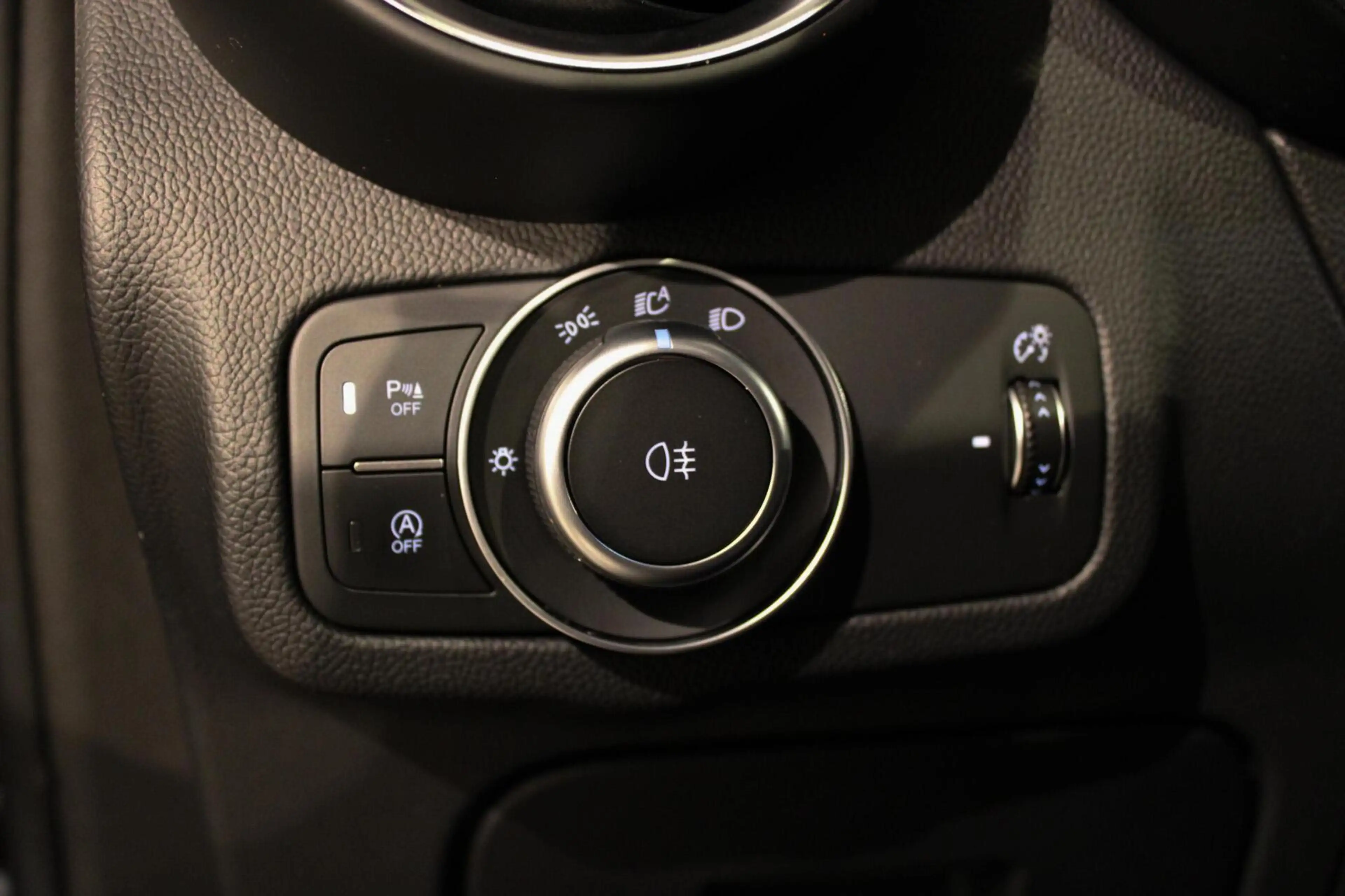 Alfa Romeo Stelvio 2.0 T AWD Q4 First Edition PANO | LEER — photo 29