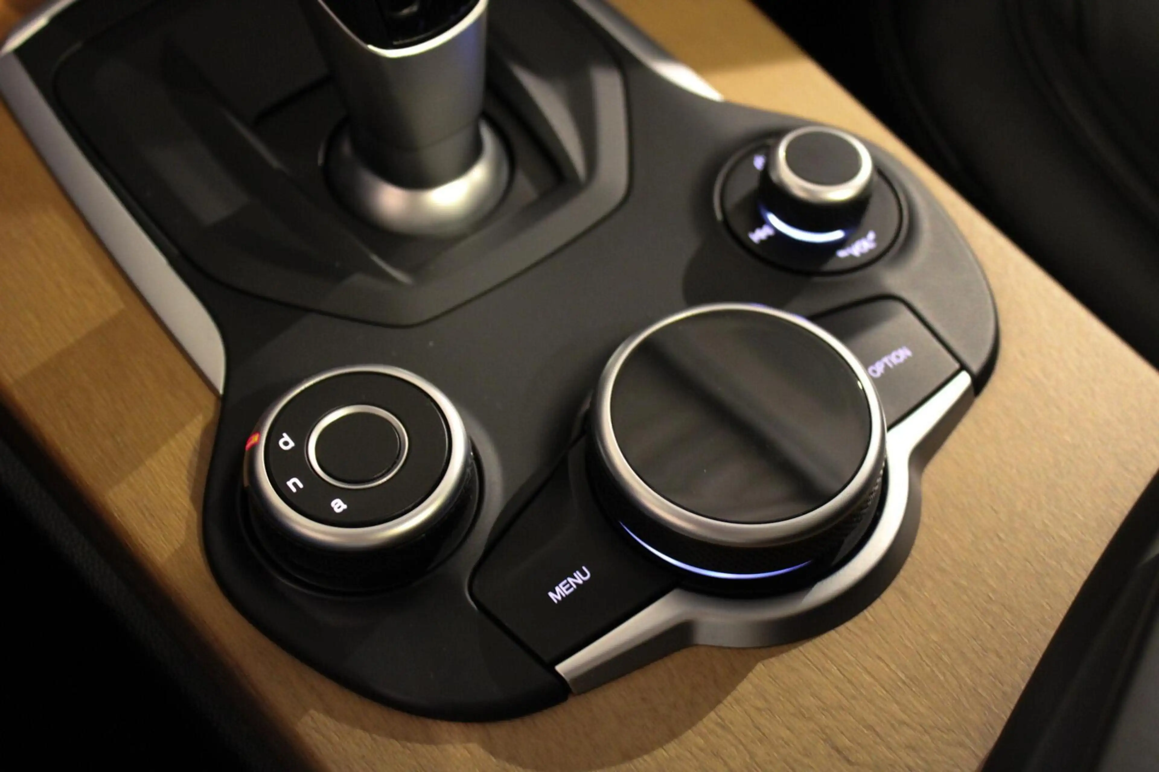 Alfa Romeo Stelvio 2.0 T AWD Q4 First Edition PANO | LEER — photo 43