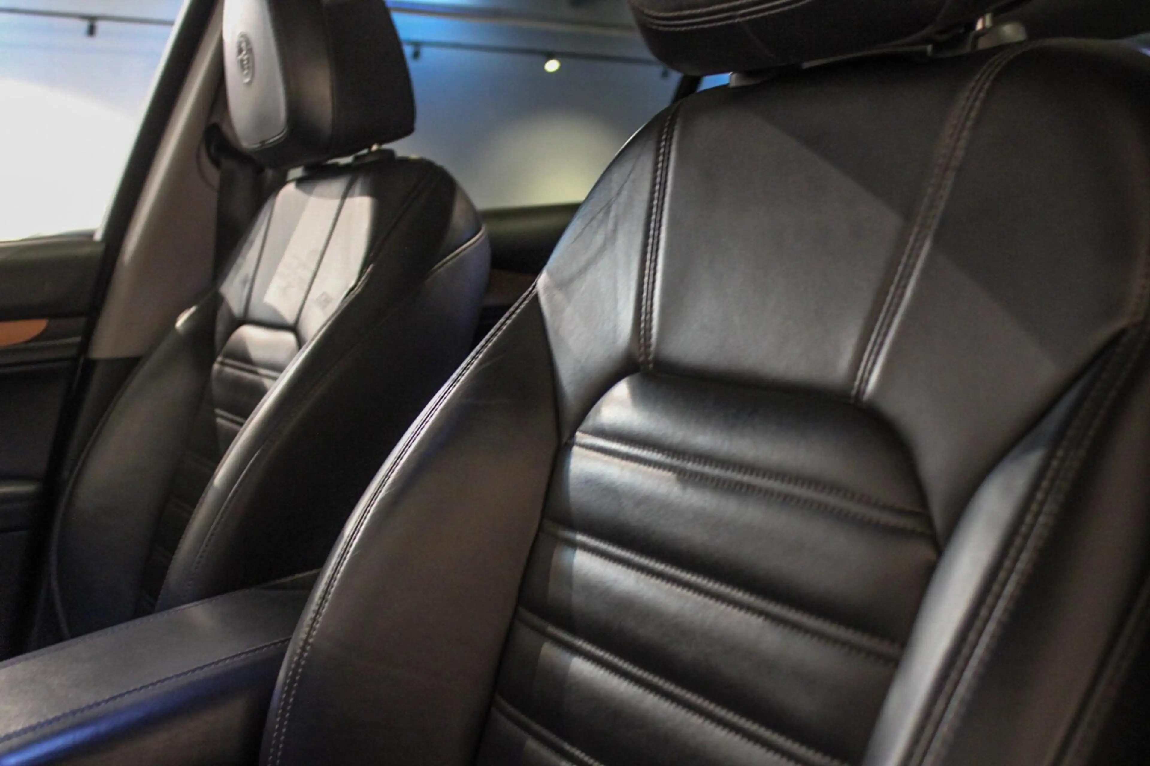 Alfa Romeo Stelvio 2.0 T AWD Q4 First Edition PANO | LEER — photo 3