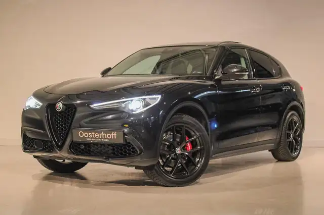 Alfa Romeo Stelvio 2.0 T AWD Q4 First Edition PANO | LEER