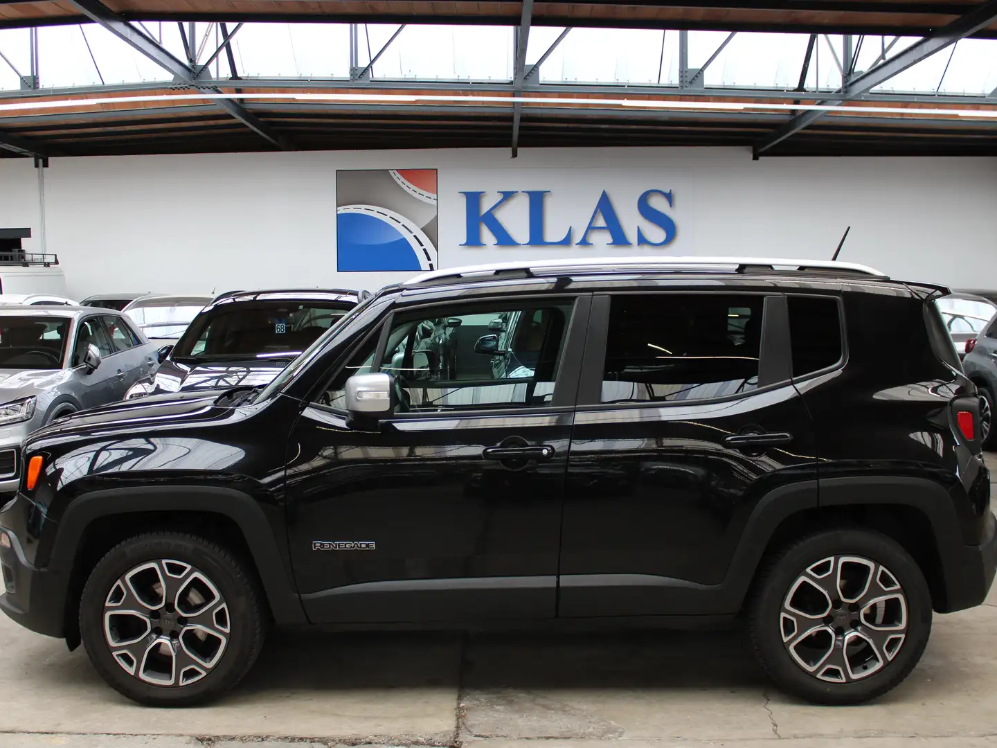 Jeep Renegade 2.0 MJD 4x4+BOÎTE AUTO+CUIR+CAMERA+GPS++ Noir - 2