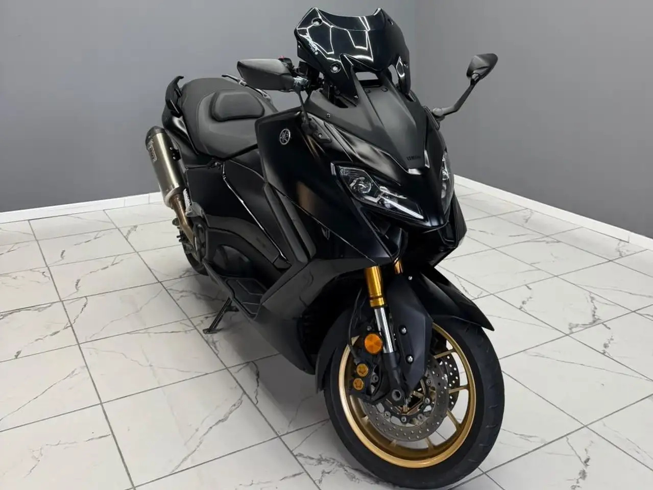 Yamaha Tmax 560