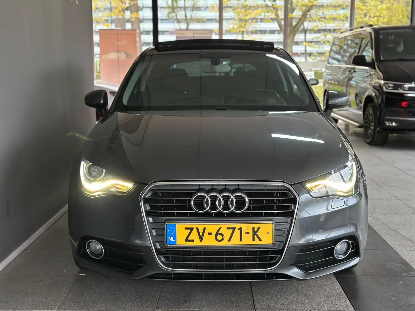 Audi A1 1.2 TFSI|S-LINE|PANORAMA|STOELVERWARM| NWE KETTING Gris - 2