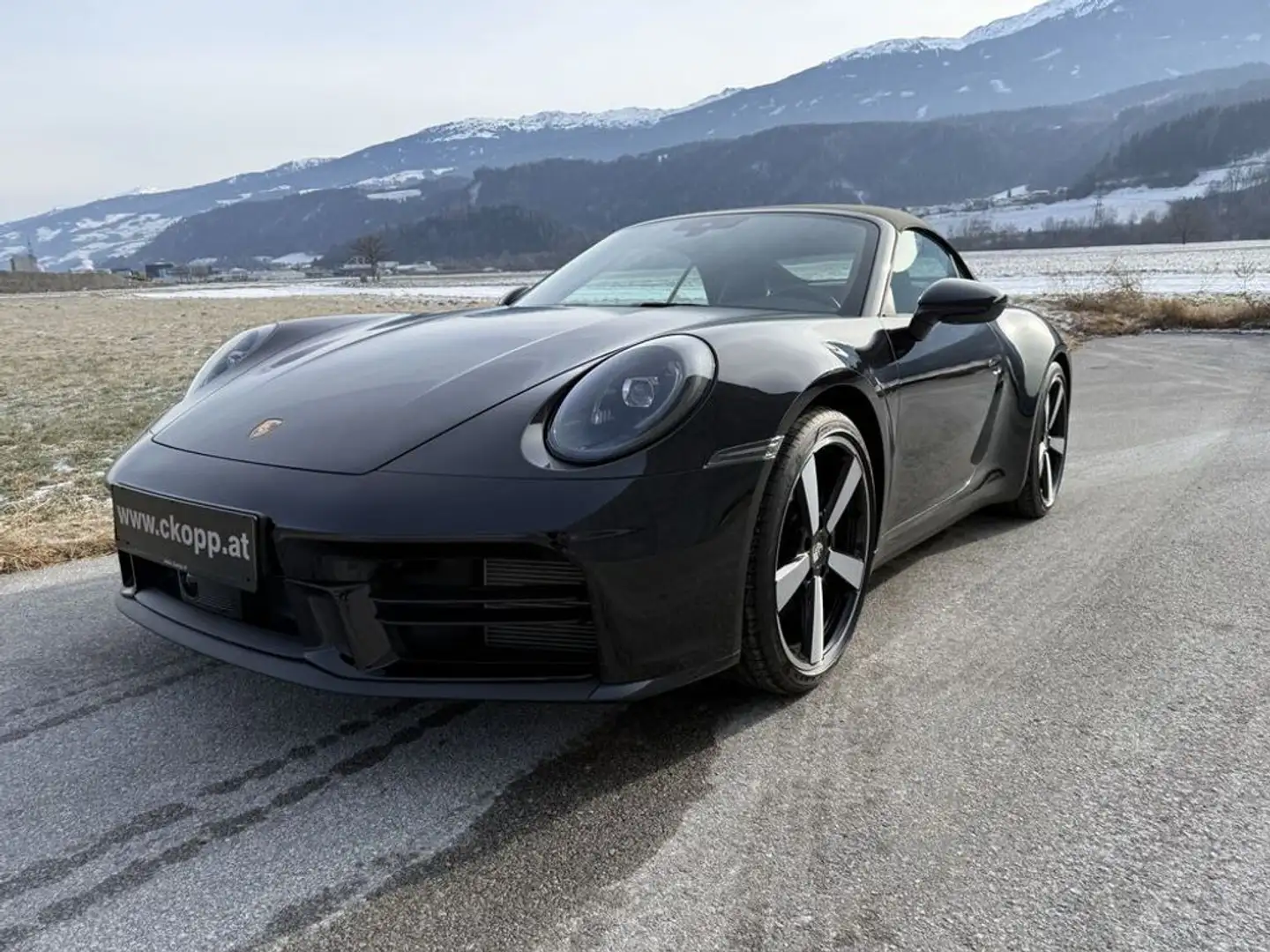 Porsche 911 Carrera Cabriolet Schwarz - 2