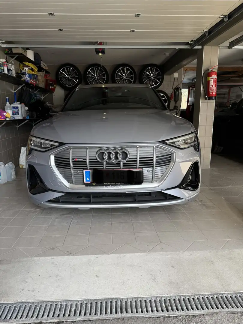 Audi e-tron SB 50 quattro 71kWh S-line / NP: 109.000€ Silber - 1