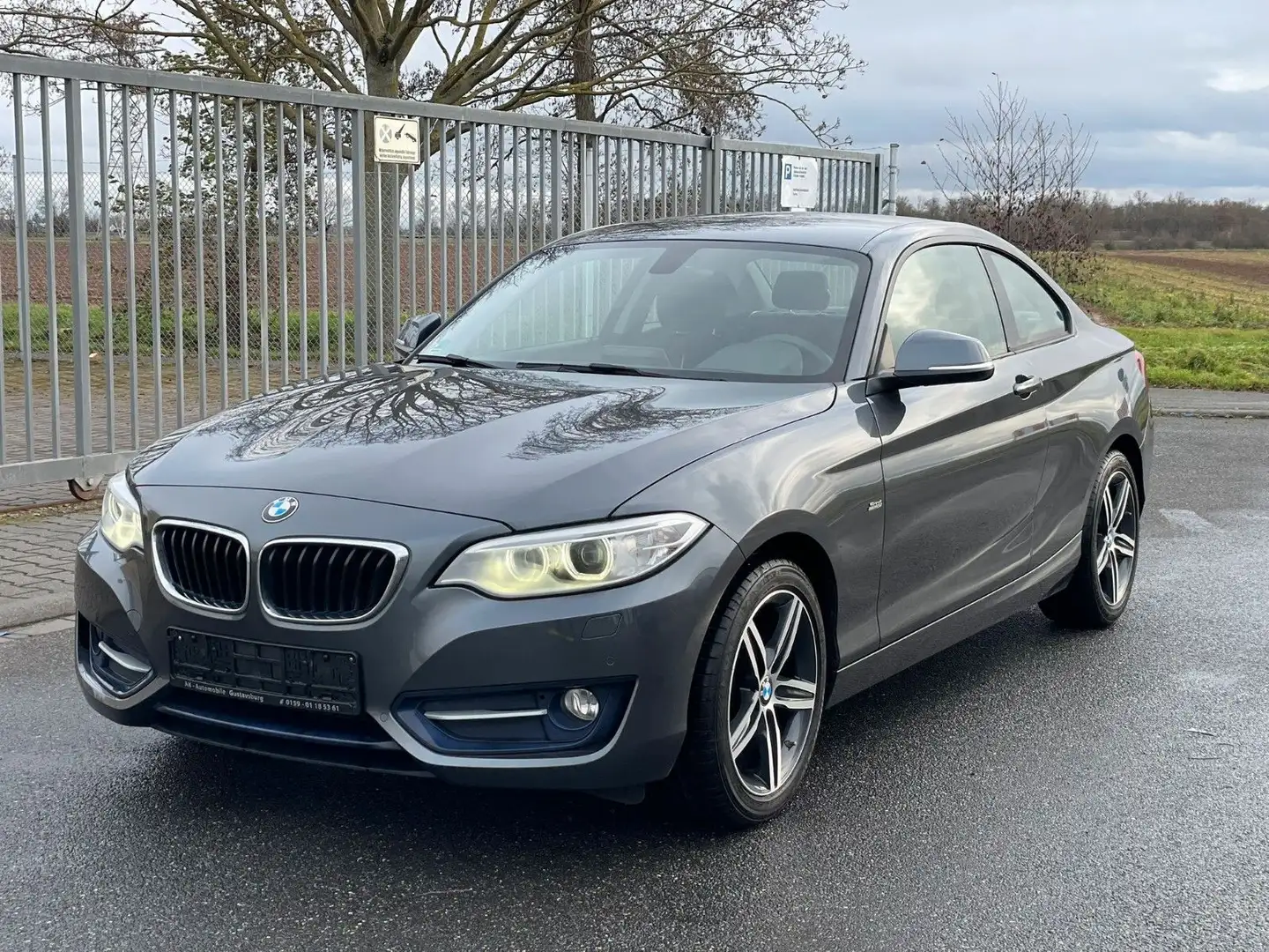 BMW 218 i Coupe Sport Line Xenon Navi PDC 2.Hand Gris - 2