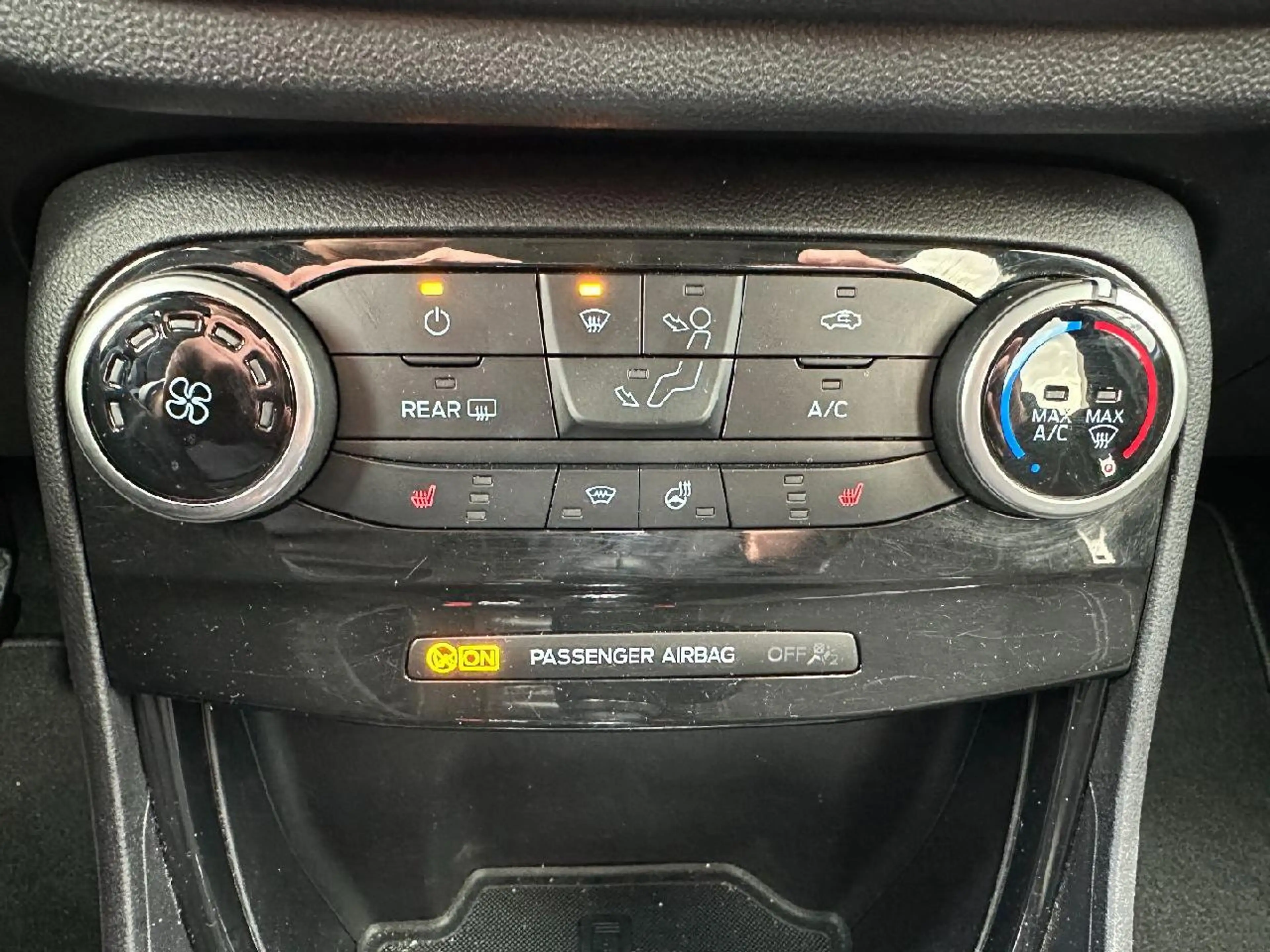 Ford Puma Titanium — photo 12