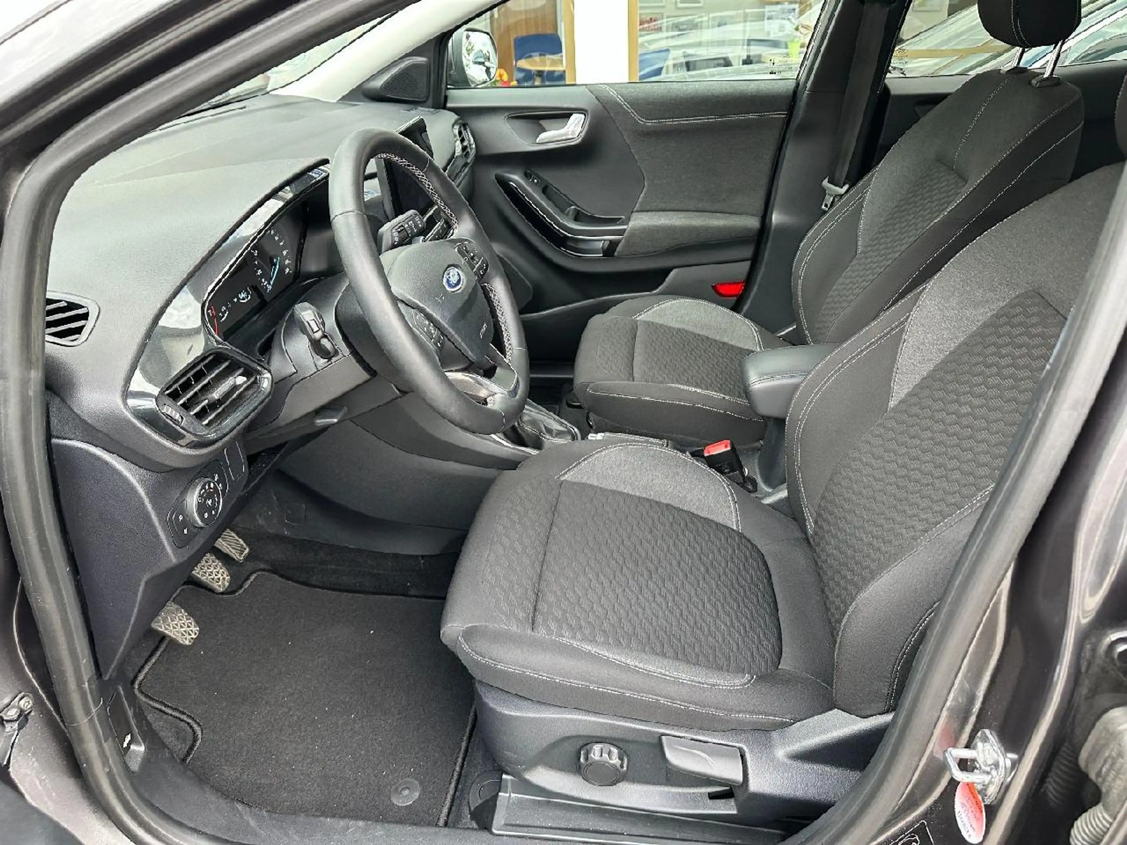 Ford Puma Titanium — photo 8