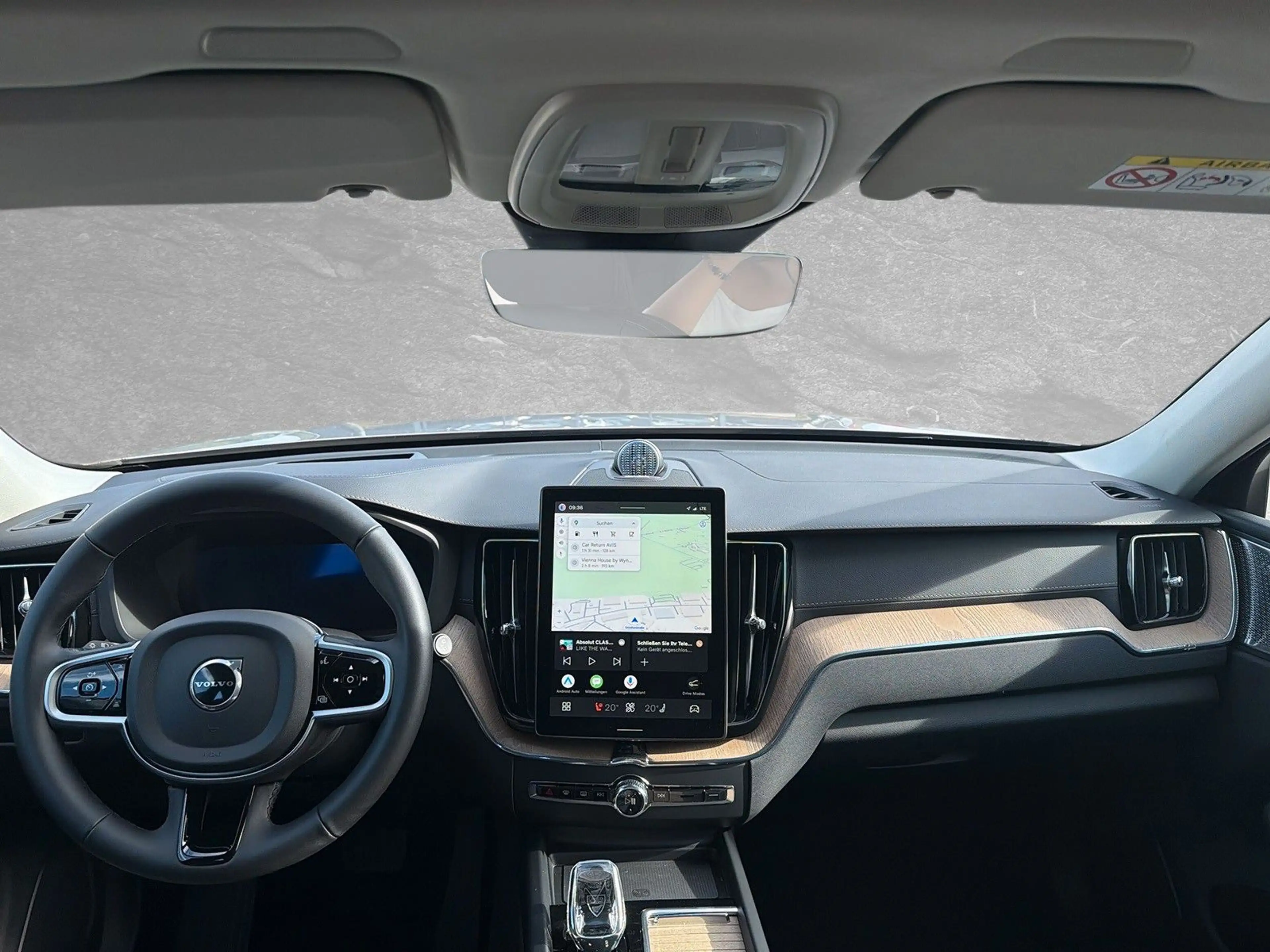 Volvo XC60 B5 AWD Ultra Dark ACC BLIS HUD SD — photo 6