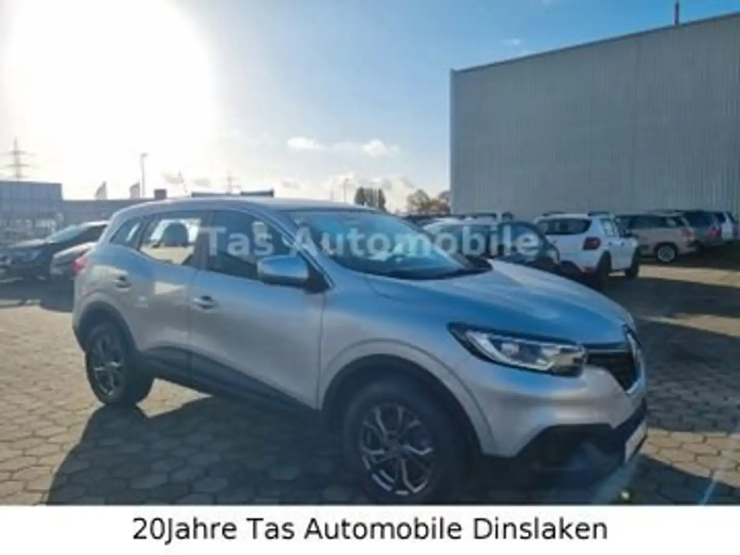 Renault Kadjar Energy TCe 130 Life"1.Hand"Lückenlos S-Heft... Stříbrná - 2