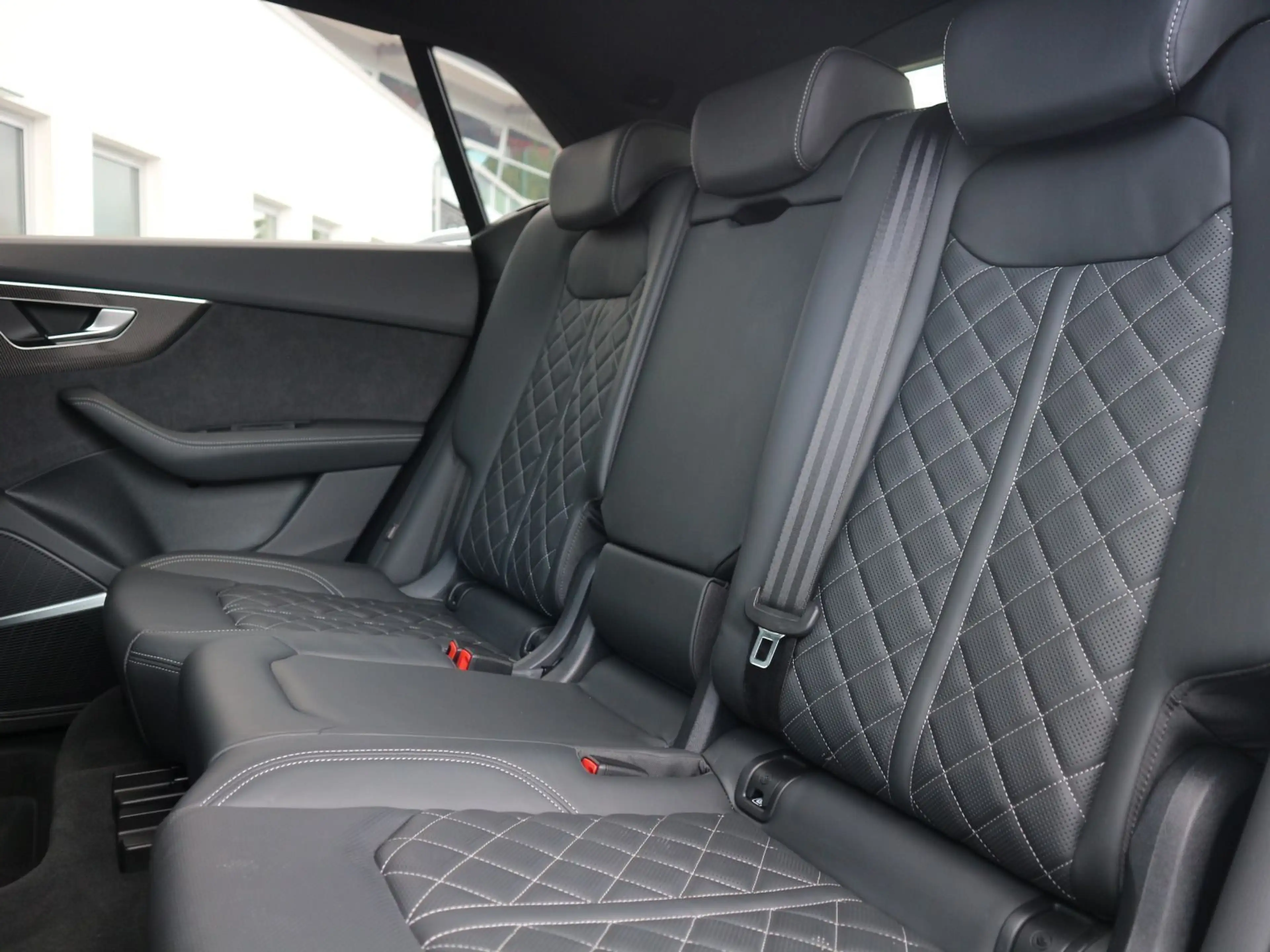 Audi SQ8 4.0 TFSI quattro AHK*PANO*B&O*HUD*ACC*CARPLA — photo 14
