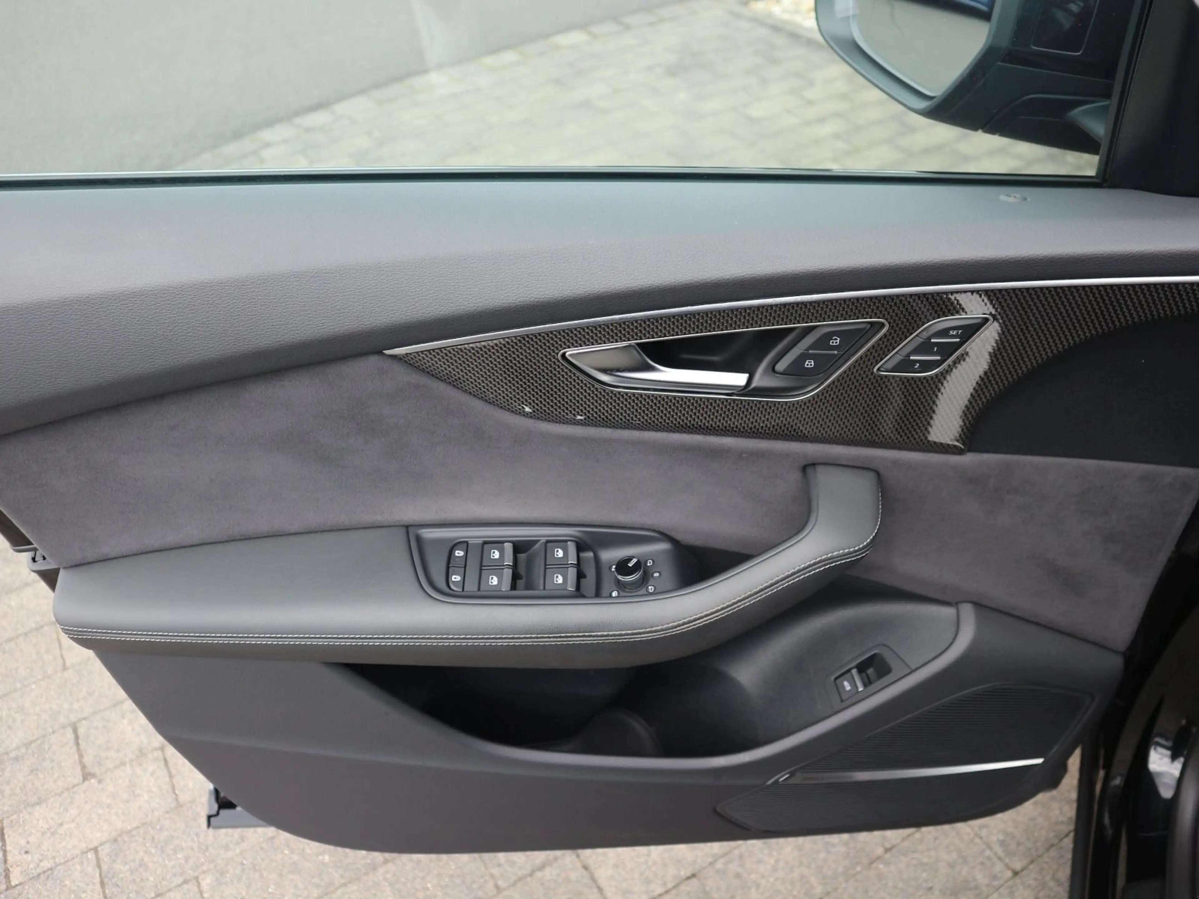 Audi SQ8 4.0 TFSI quattro AHK*PANO*B&O*HUD*ACC*CARPLA — photo 8