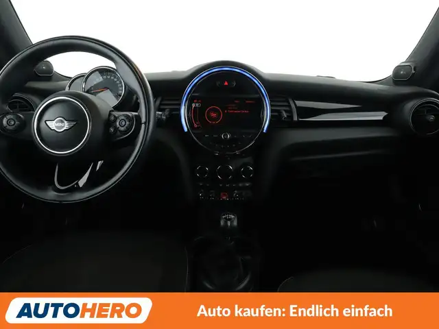 Mini Hatch view 12