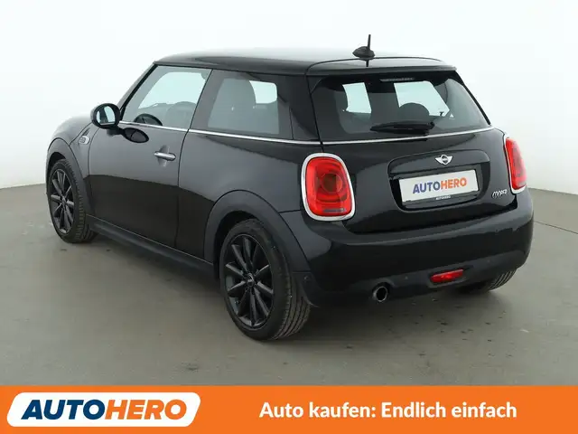 Mini Hatch view 4
