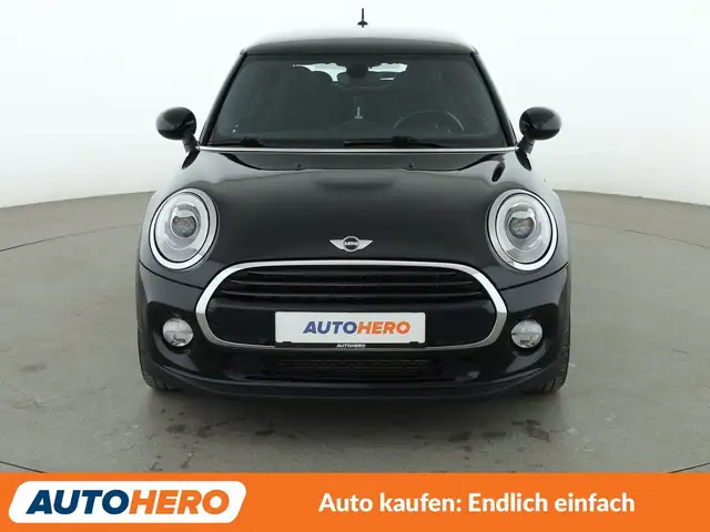 Mini Hatch view 9