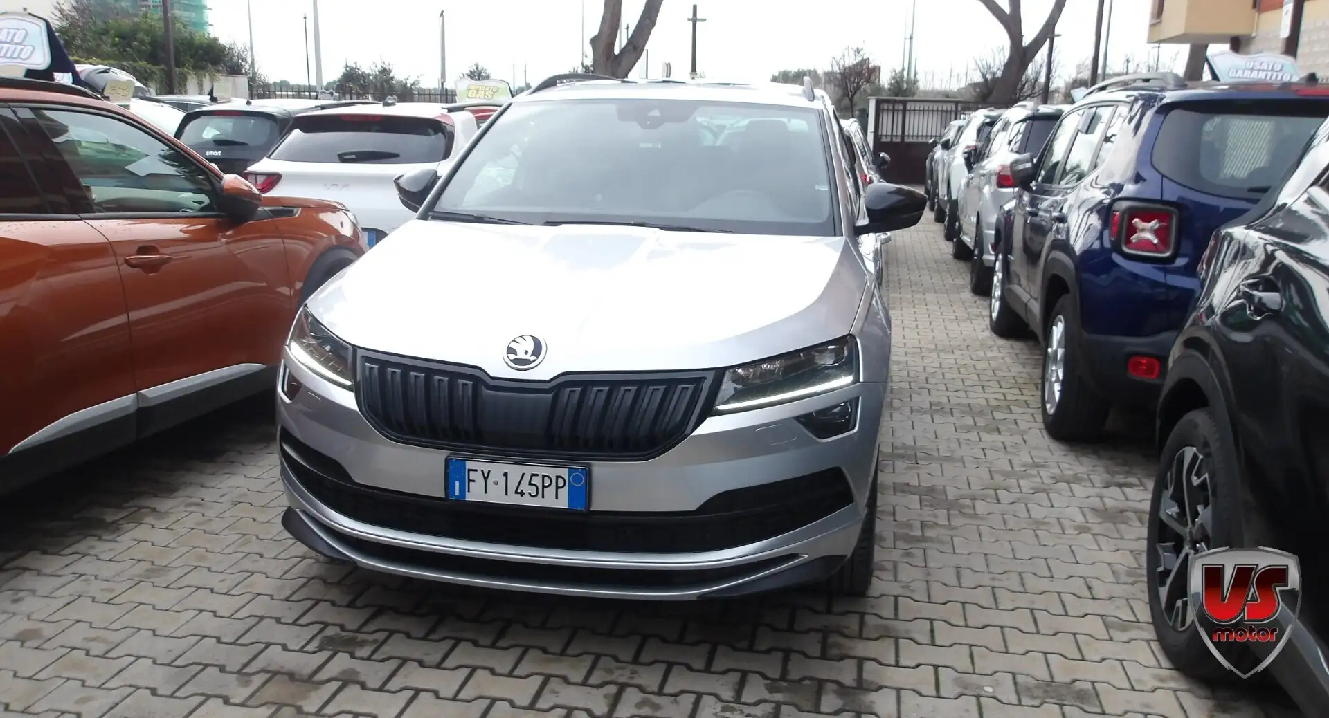 Skoda Karoq Karoq 1.6 TDI SCR DSG SportLine Argent - 2