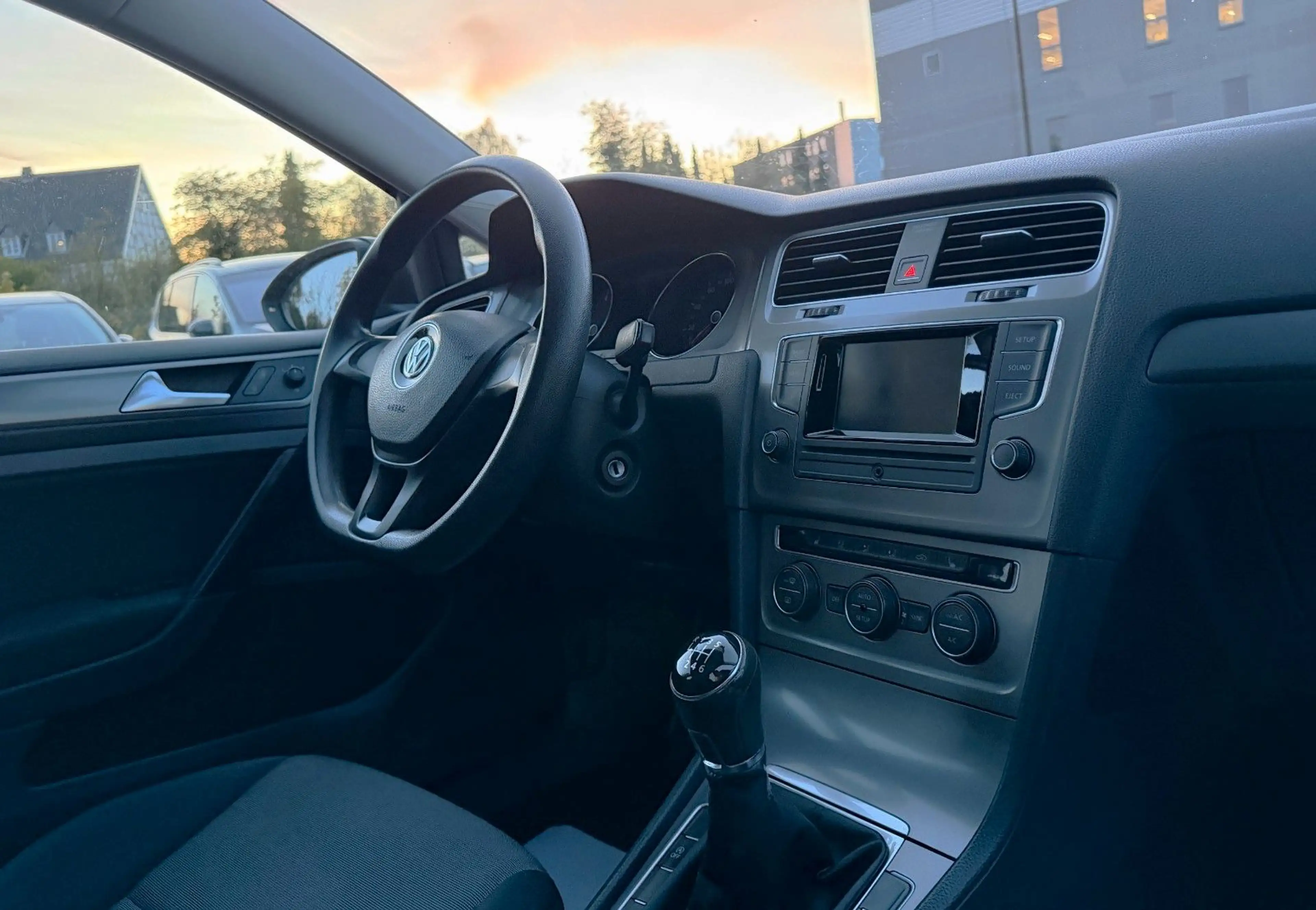Volkswagen Golf VII Variant Trendline BMT°PANO°TEMP°PDC°SHZ — photo 10