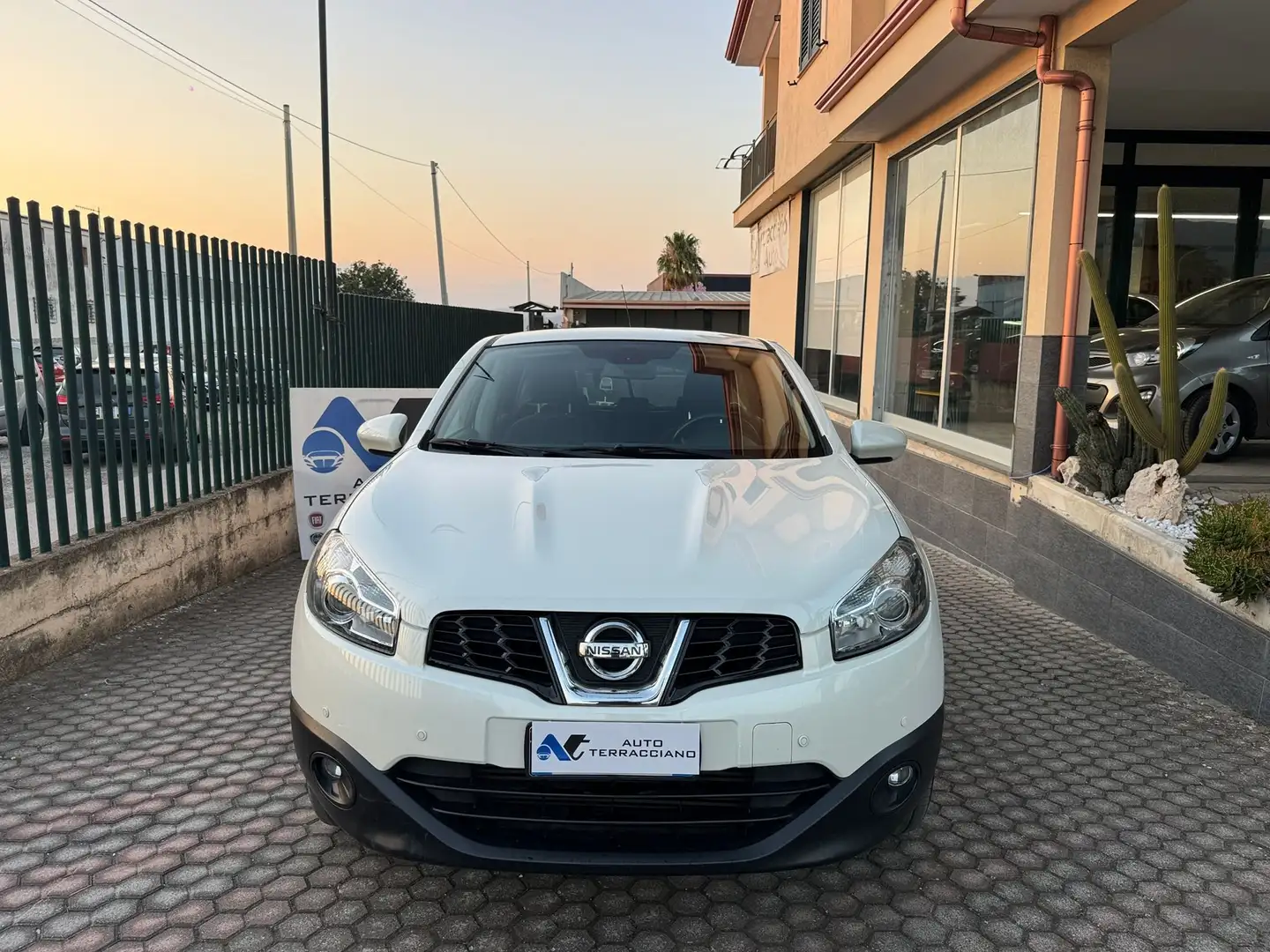Nissan Qashqai Qashqai II 1.5 dci Tekna Dpf FL Ok neop. Blanc - 1