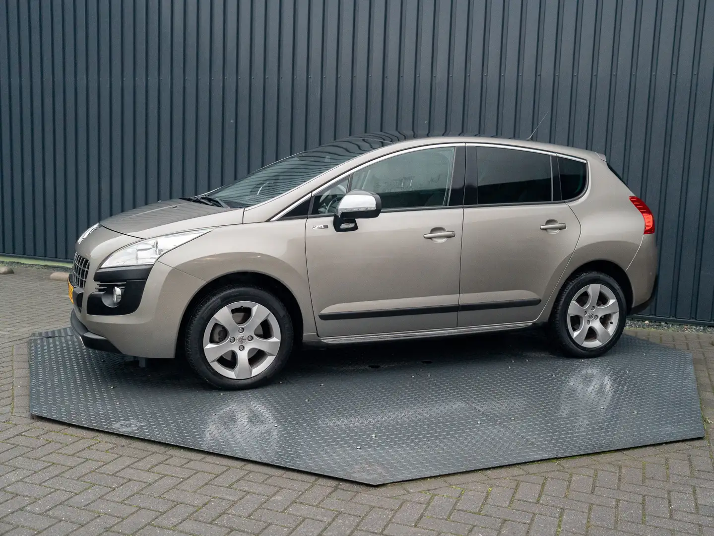 Peugeot 3008 1.6 THP Style | Trekhaak | Panodak | Parkeersensor Gris - 2