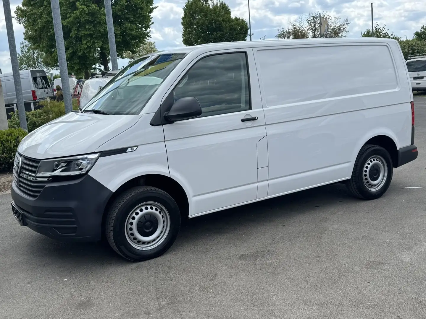 Volkswagen T6 Transporter 6.1 Kasten TDI DSG LED*Klima*PDC Weiß - 2