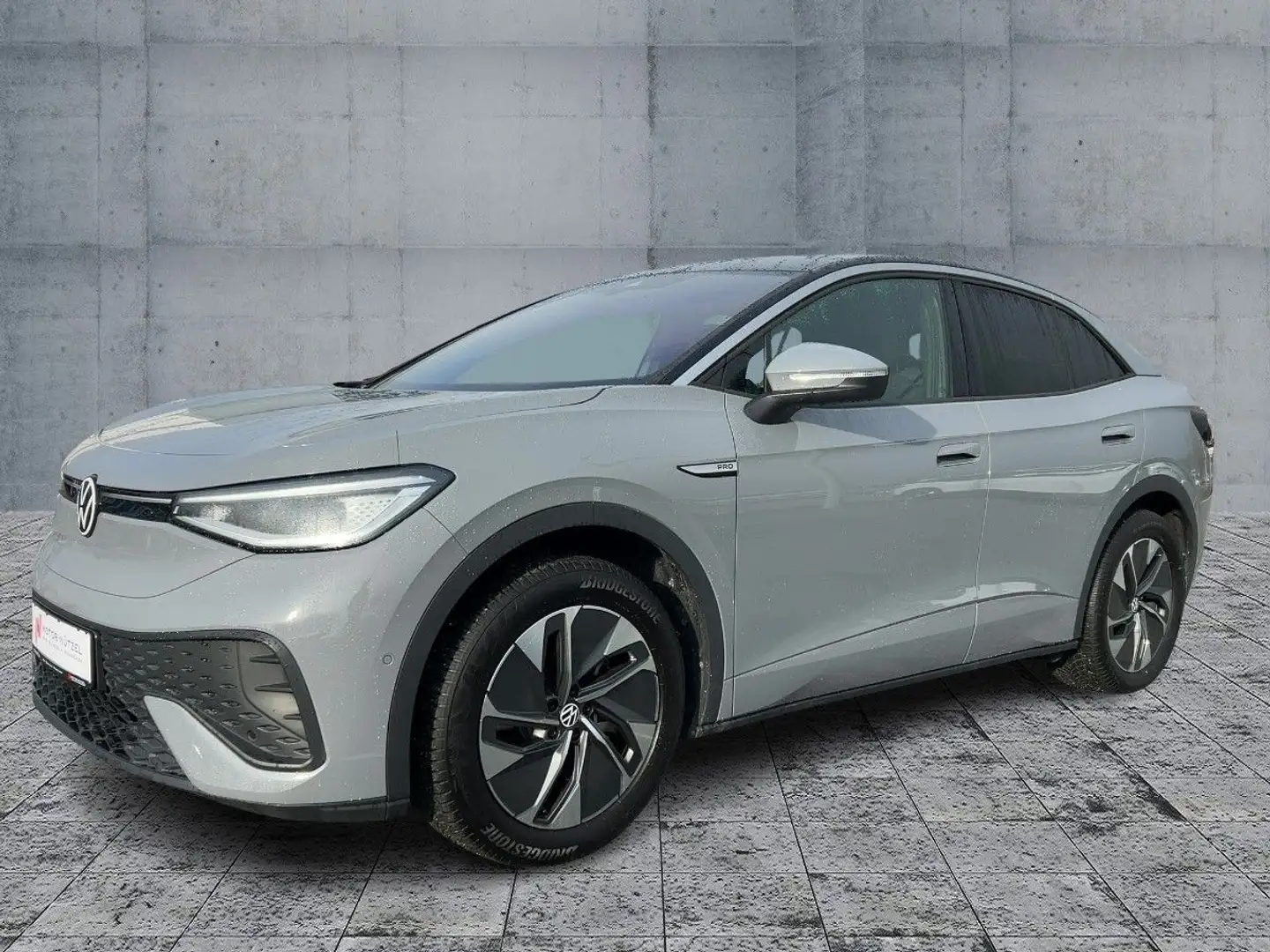 Volkswagen ID.5 128kw Pro MATRIX+NAVI+AHK+PANO+ACC+CCS+DAB Gris - 2