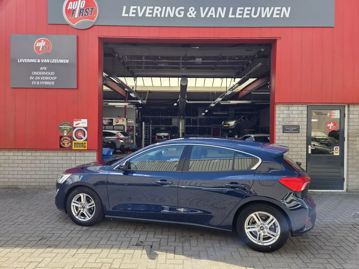 Ford Focus 1.0 EcoBoost Trend Edition Business/ Navigatie/ LM Blauw - 2