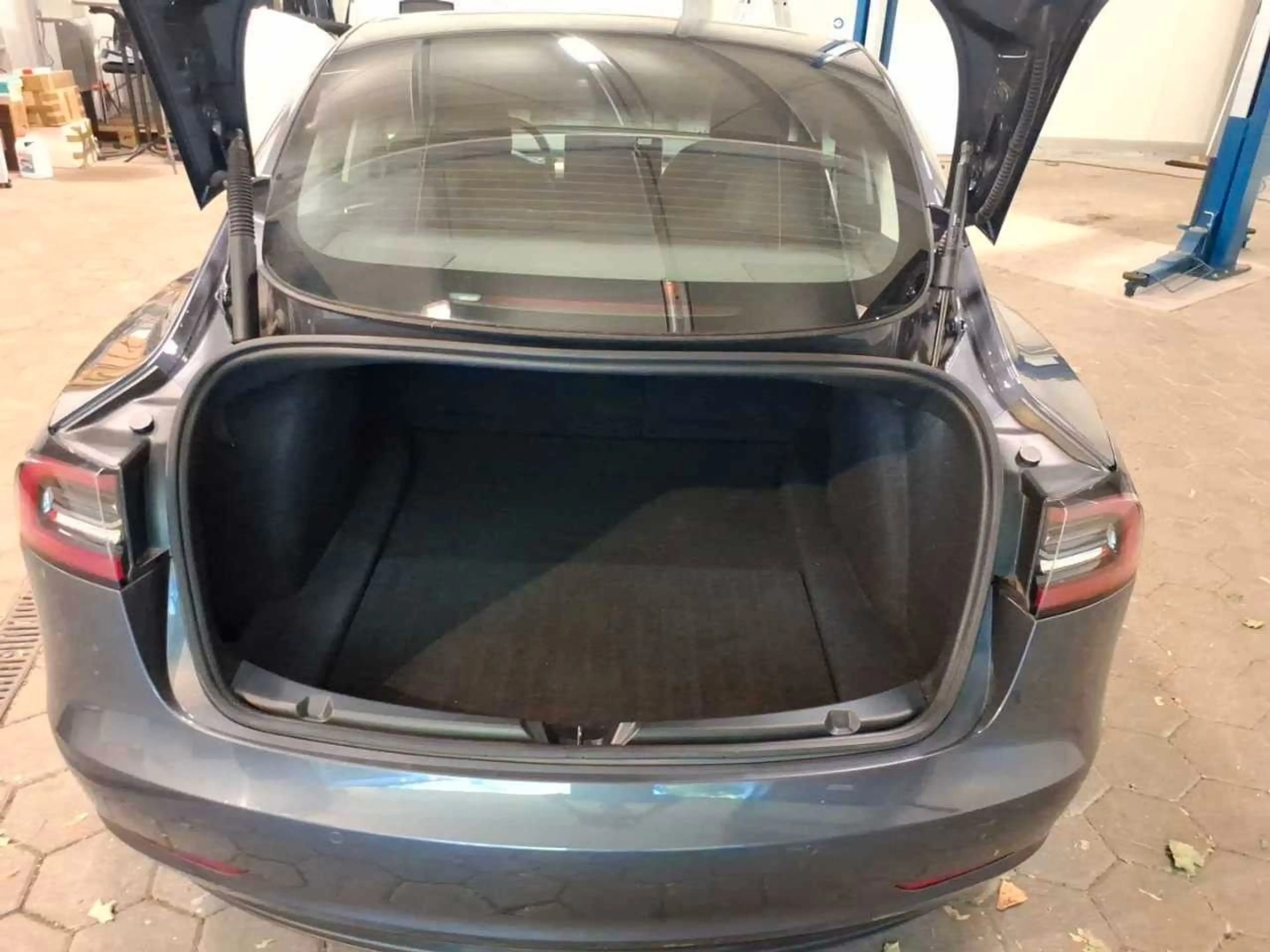 Tesla Model 3 PERFORMANCE DUAL-MOTOR NAVI/SPORT/SH/DAB — photo 4