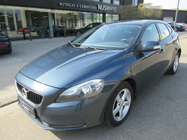 Volvo V40 T2 Kinetic-Navi-Airco-Cruise-PDC-Zetelverwarming