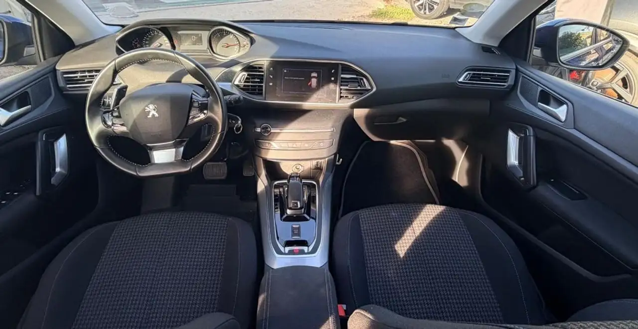 Peugeot 308 308 SW — photo 16